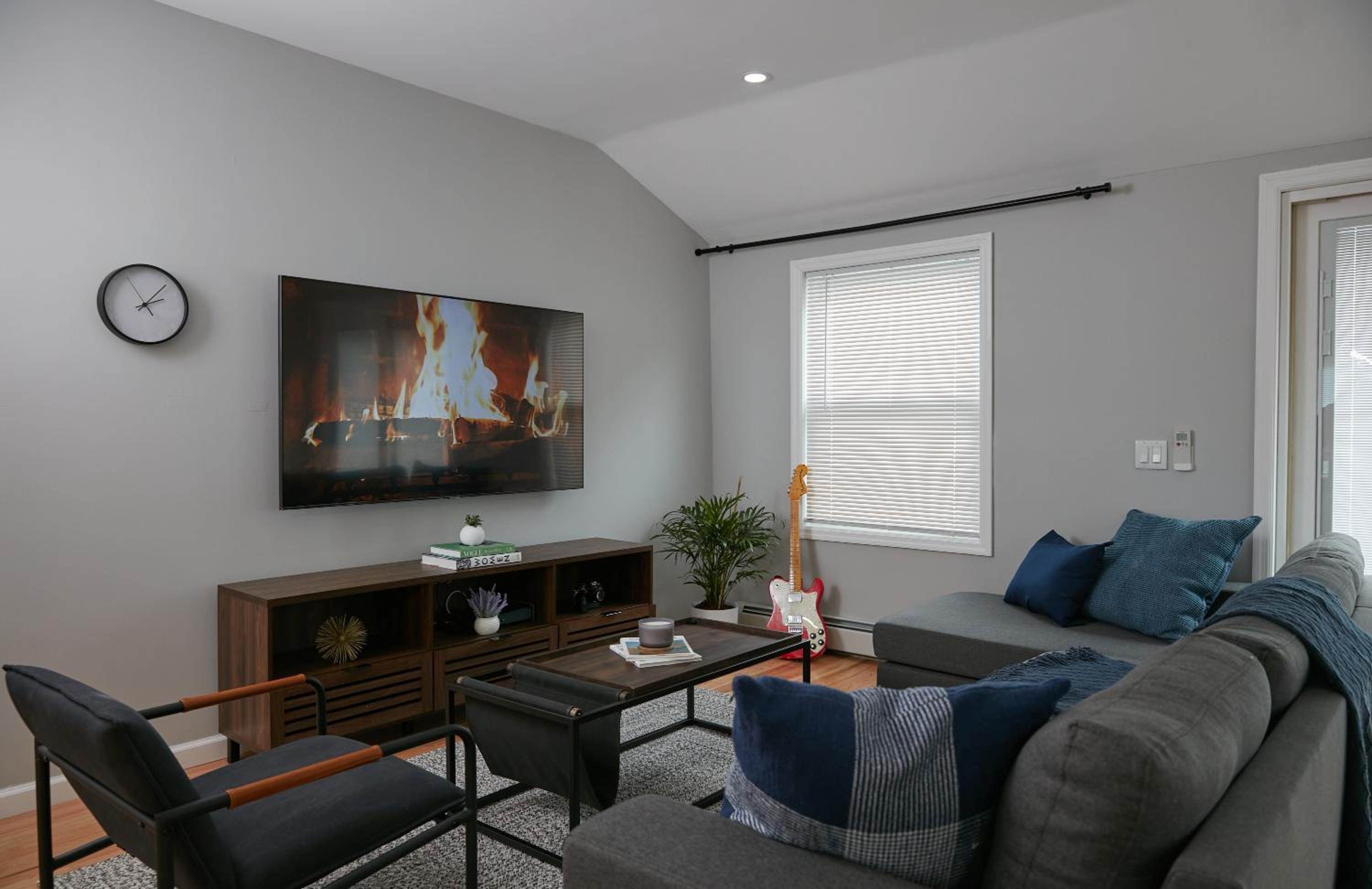 Holly Lodge - Ski Windham Hunter Catskills view 4