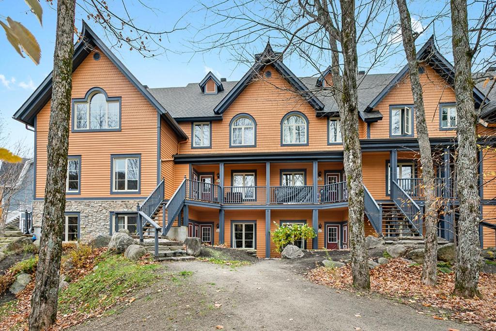 Le Manoir 106-7 by Escapades Tremblant
