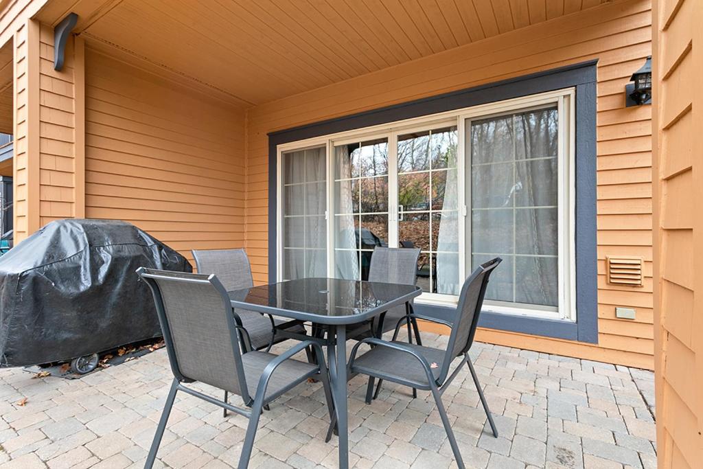 Le Manoir 106-7 by Escapades Tremblant - Image 2