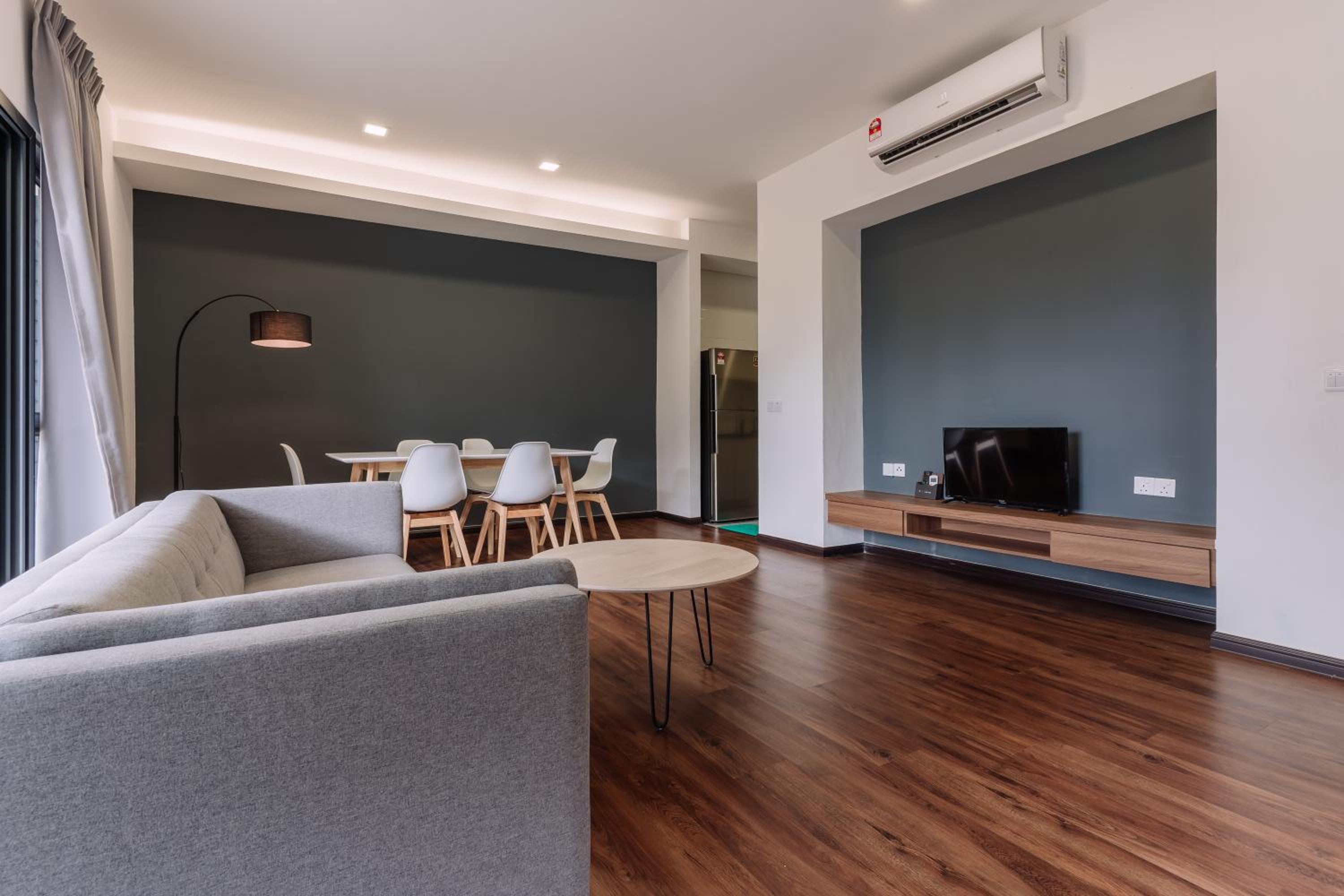 Roxy Sematan Villa & Townhouse photo 7