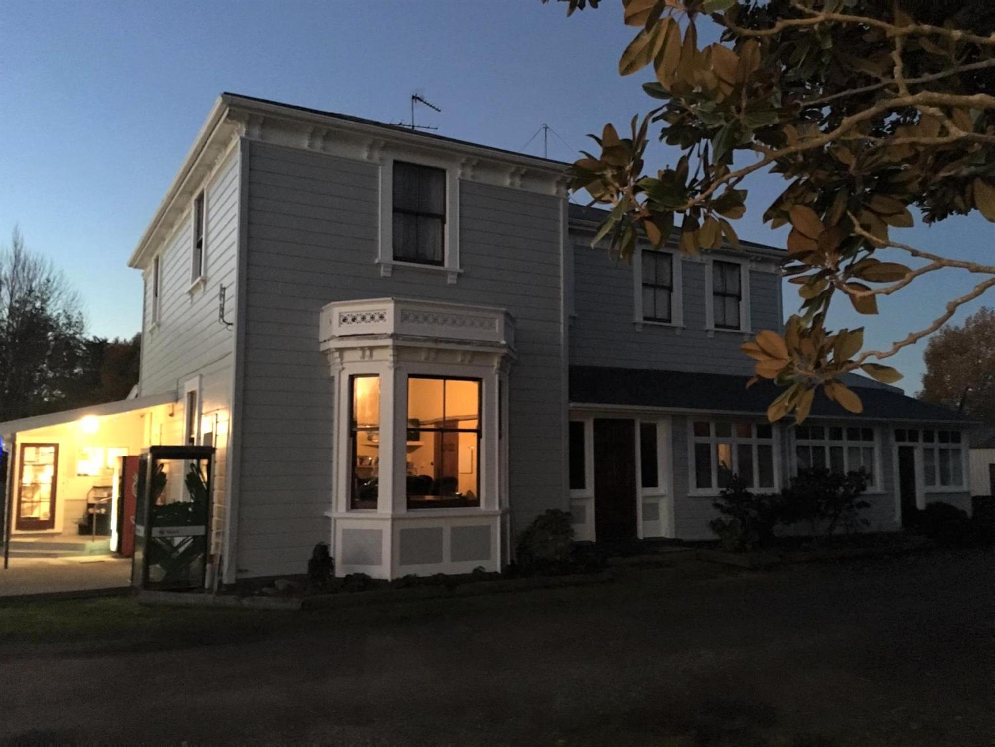 Hotel Spring Creek Holiday Park - Image 1