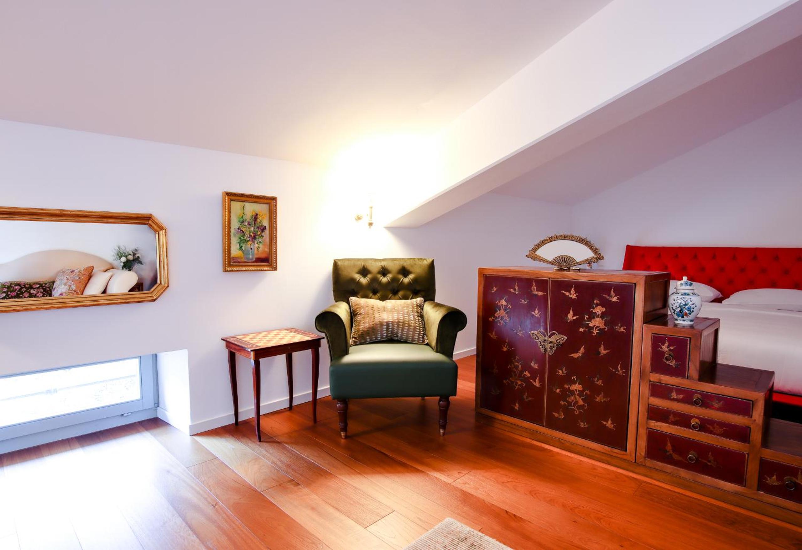 Al Ciani Balcony Suite view 5
