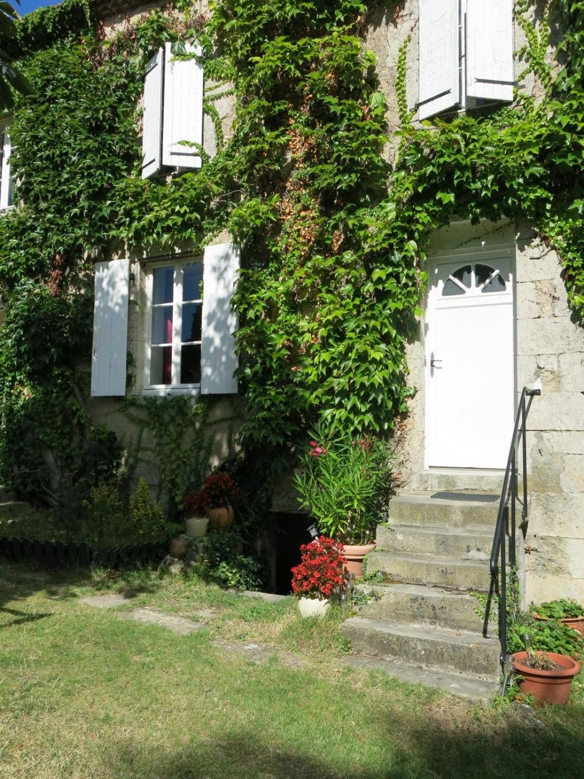 Photo 28
