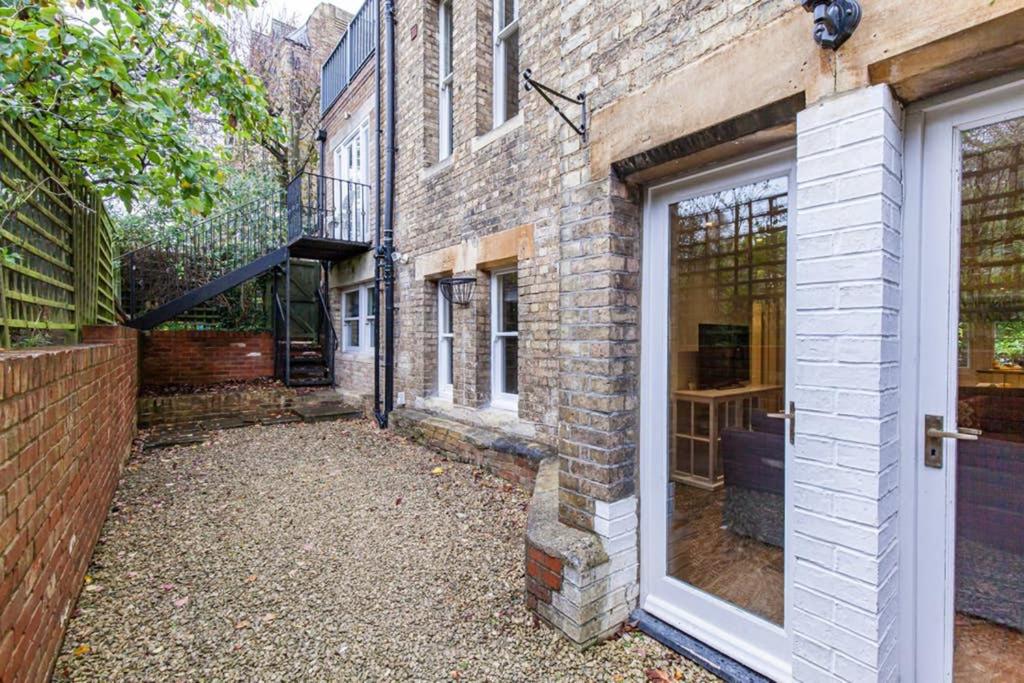 Oxford Vacations - Oxfordshire Living - The Palin Apartment - Oxford - Property Image 4