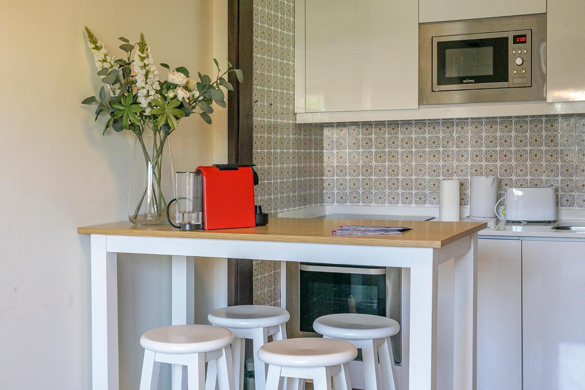LovelyStay - Genuine Bonfim Balcony Flat view 4
