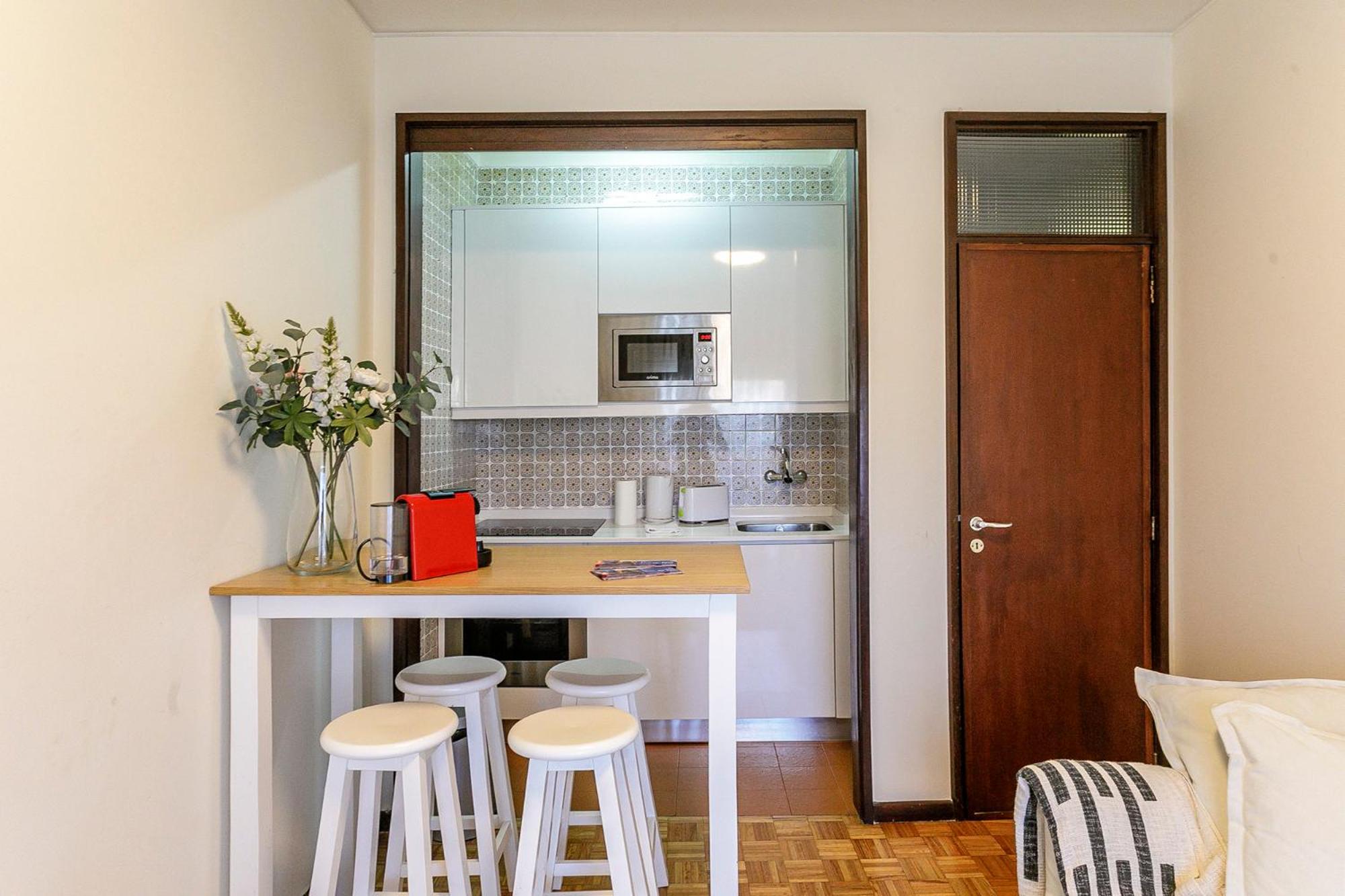 LovelyStay - Genuine Bonfim Balcony Flat view 2