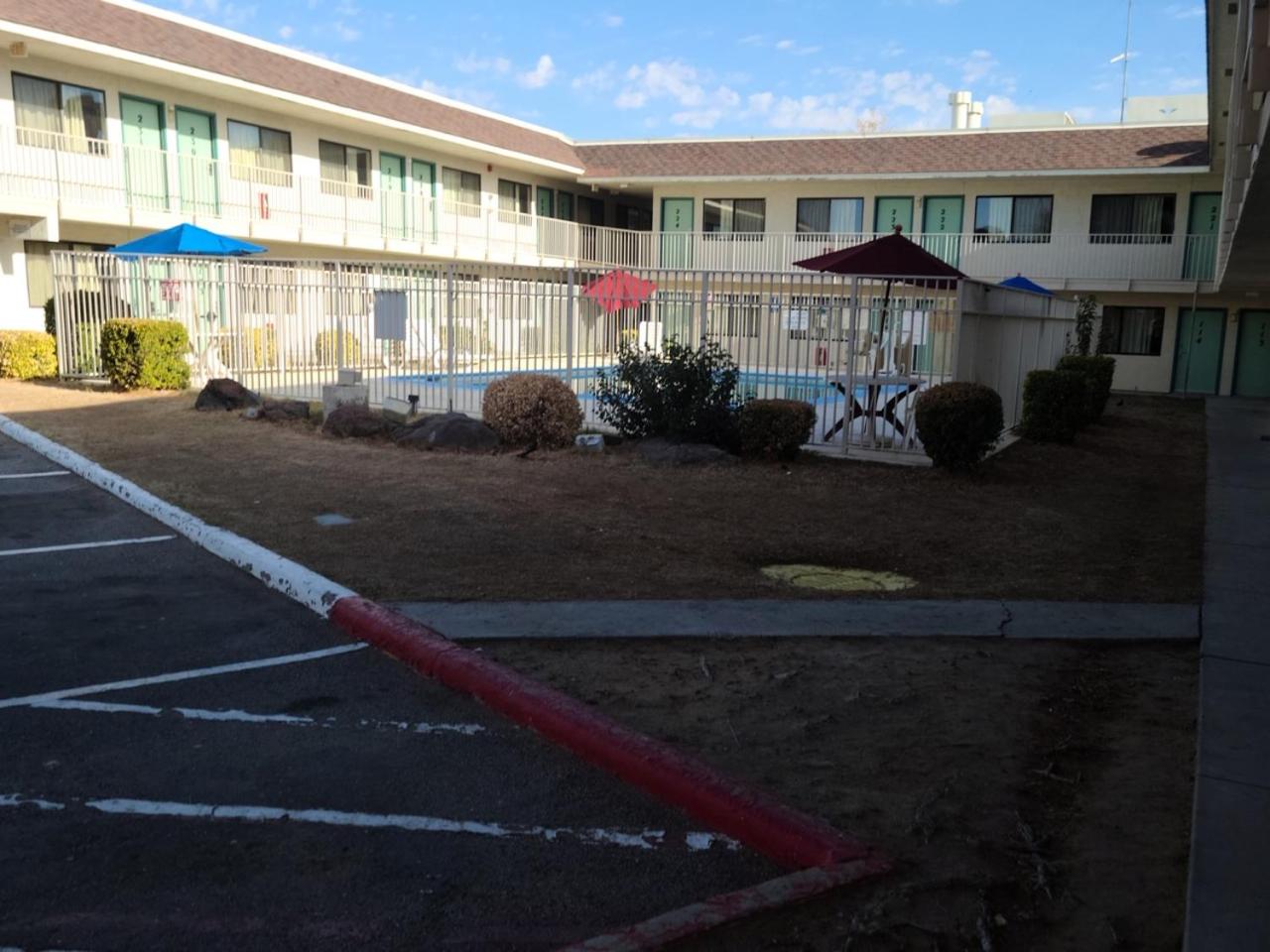 Las Cruces Vacations - Motel 9 Las Cruces - Property Image 4