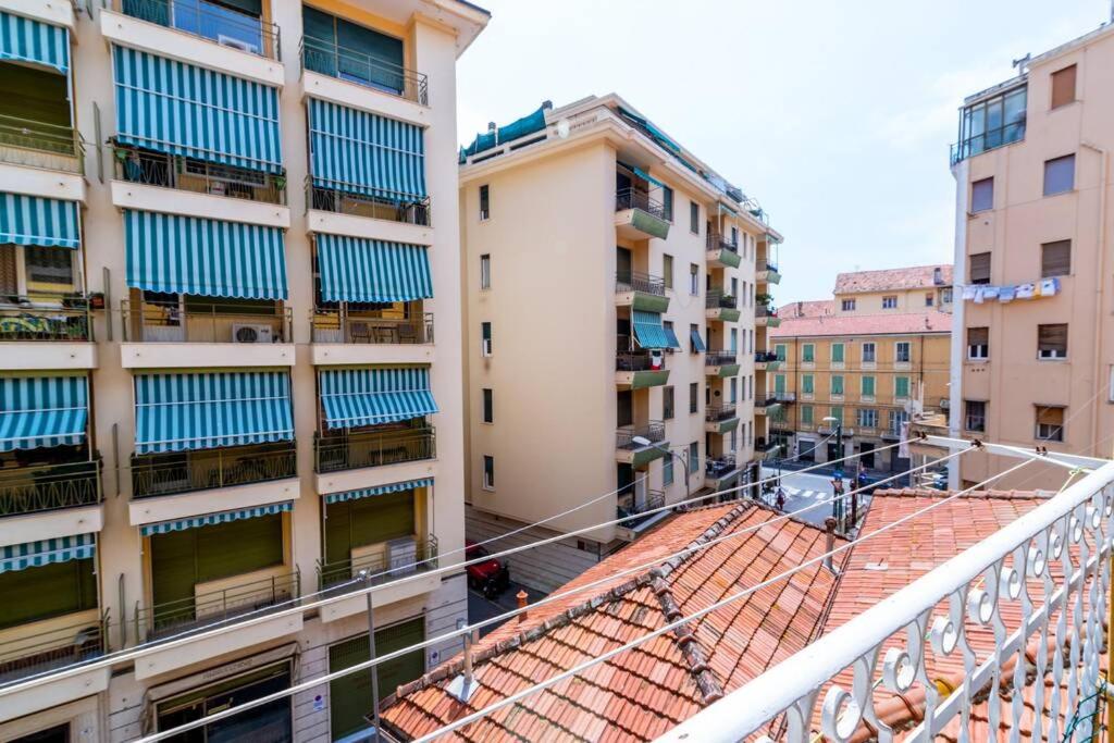 Appartamento Goethe - 2 camere - 100m stazione - 200m Palafiori photo 2