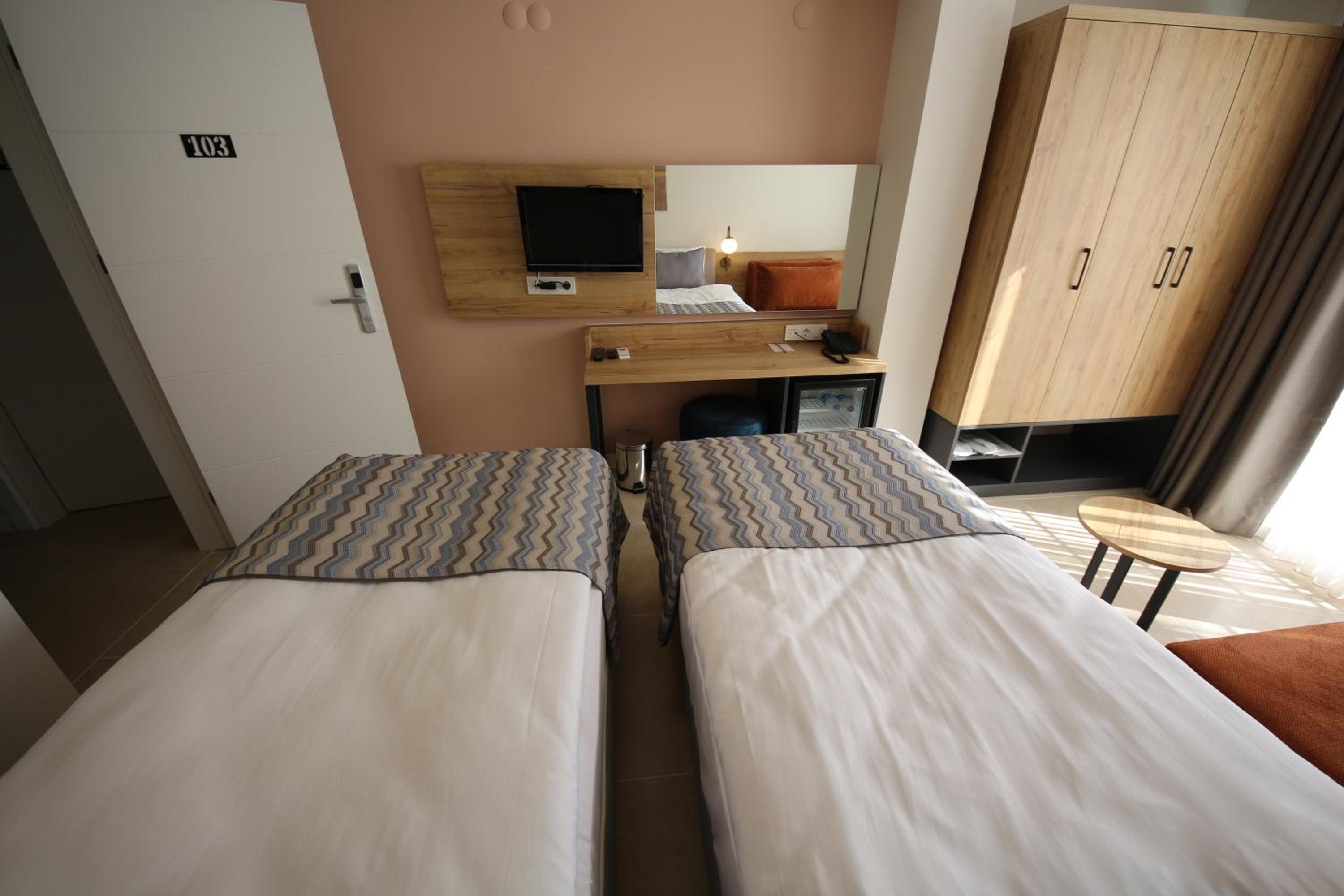 SPİLOS GÜMÜLDÜR HOTEL - Image 29