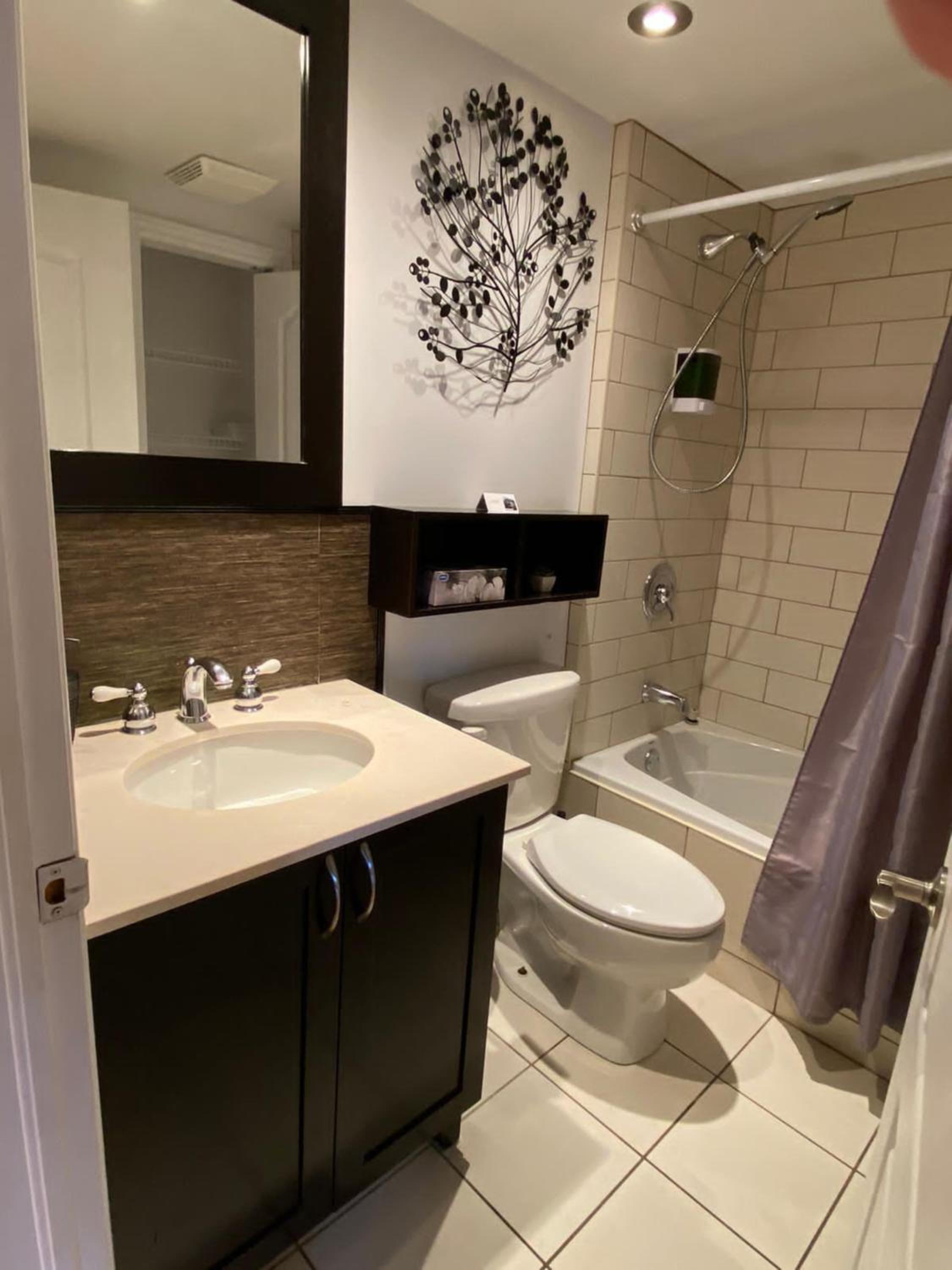 ApartHotelMontreal by Les Terrasses Saint Urbain 2225I2