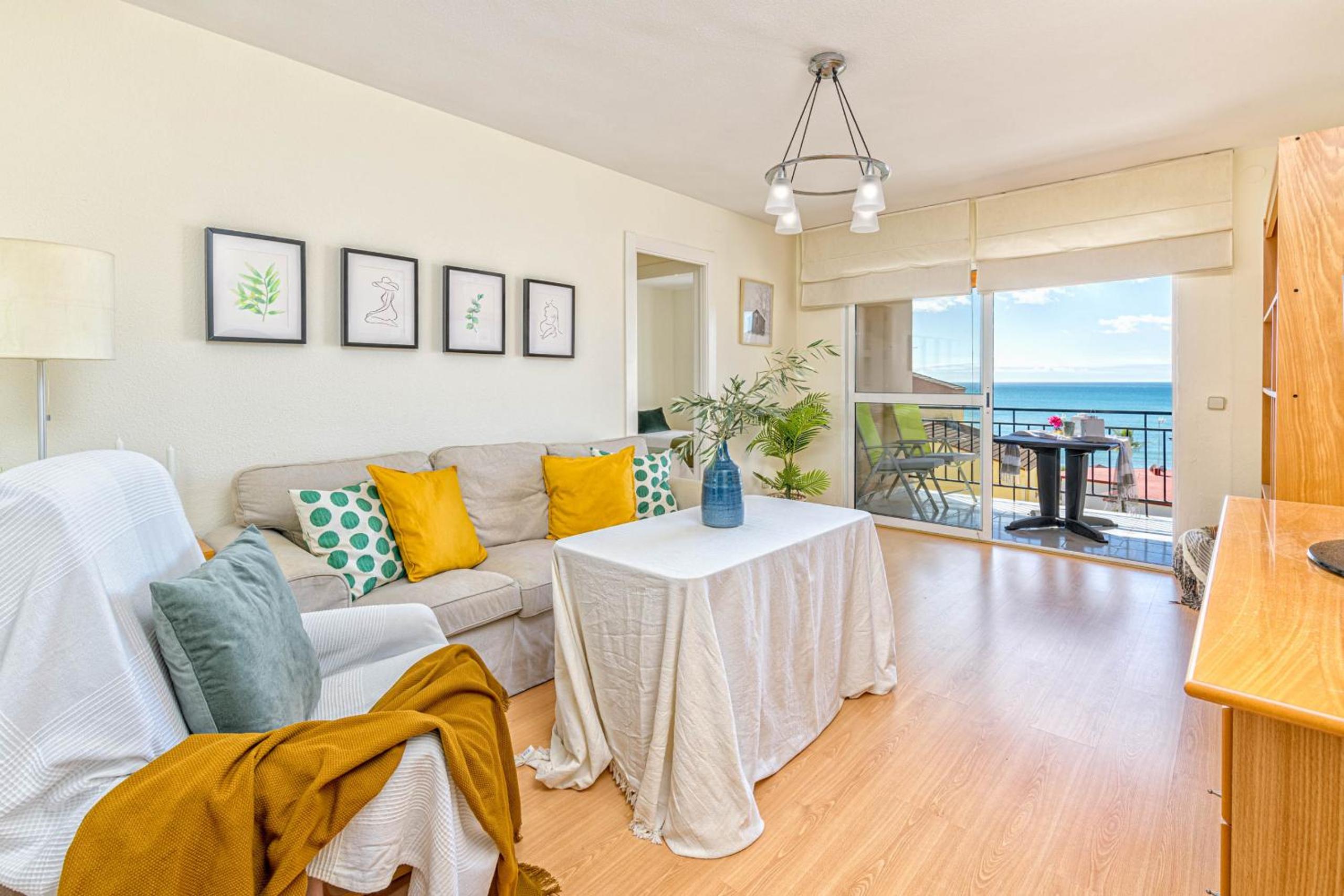 WintowinRentals 1st Linea de playa vista al mar y piscina view 5