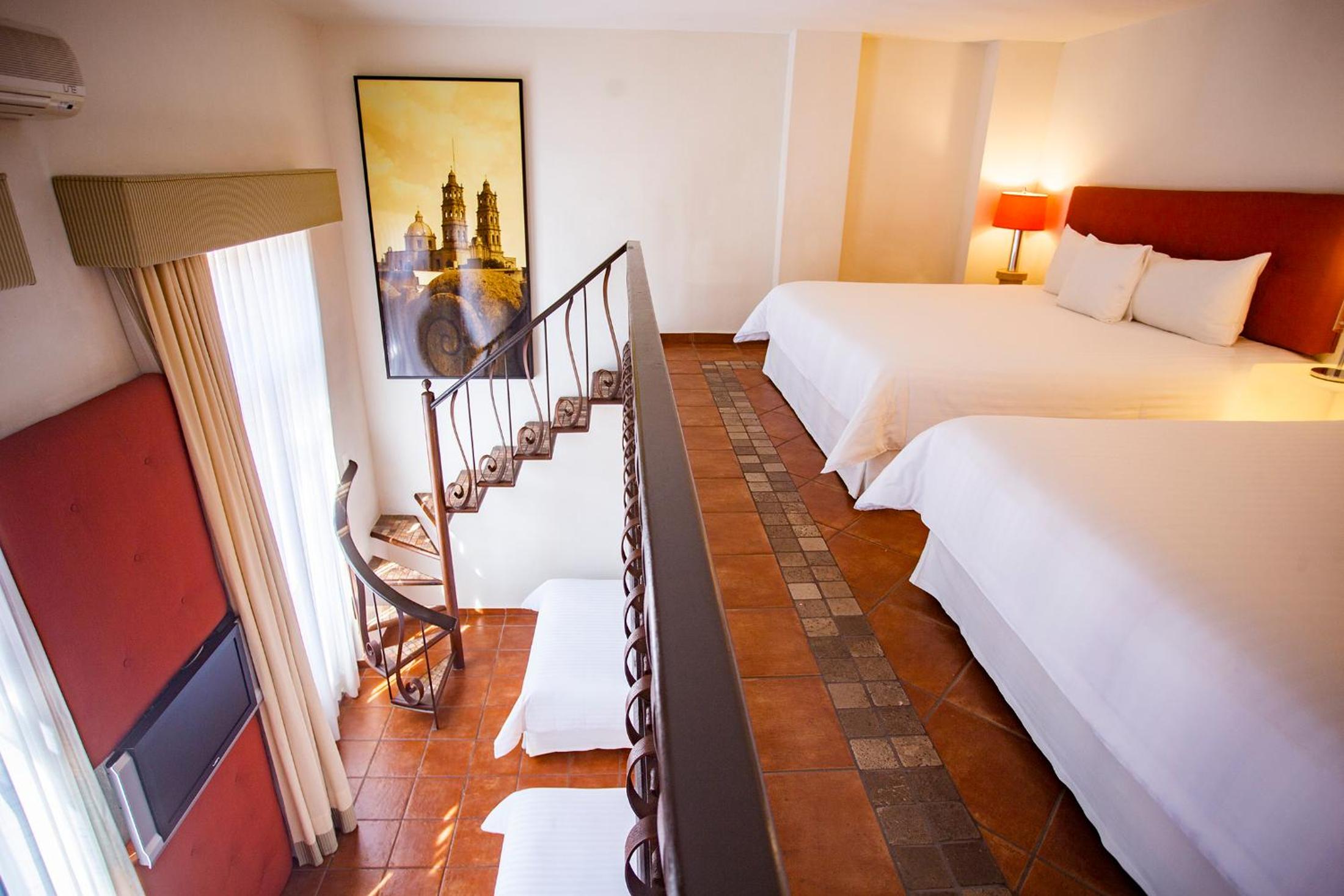Hotel Herencia By Hosting House - Property Image 37