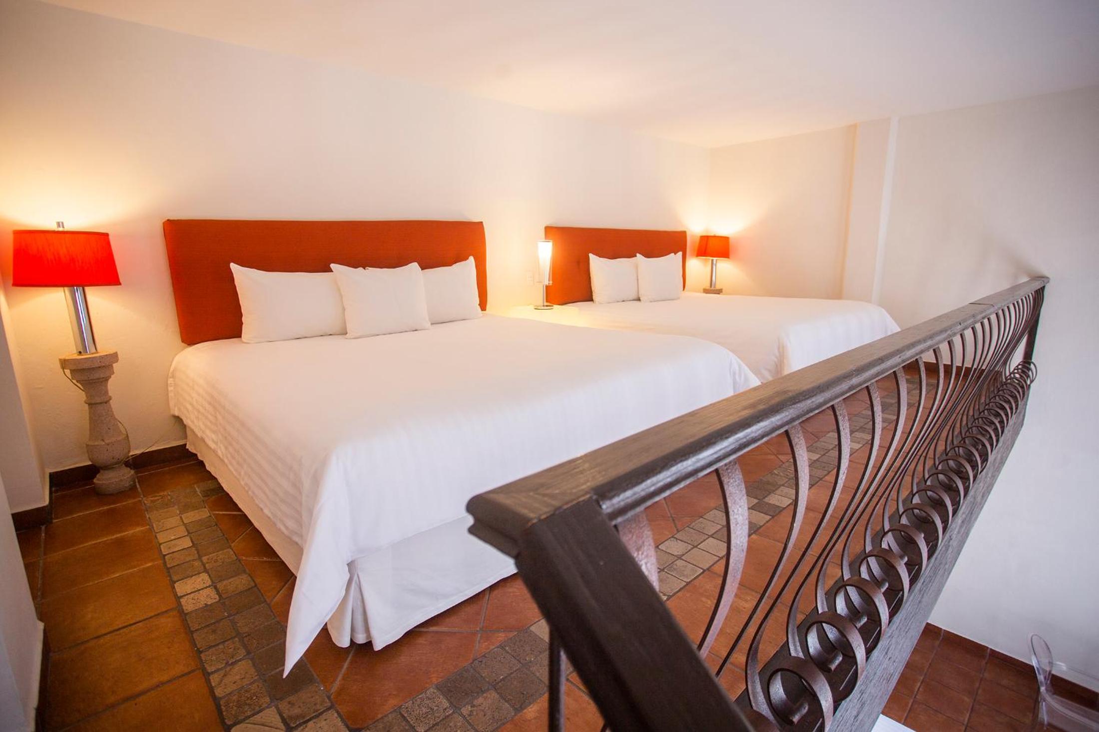 Hotel Herencia By Hosting House - Property Image 48
