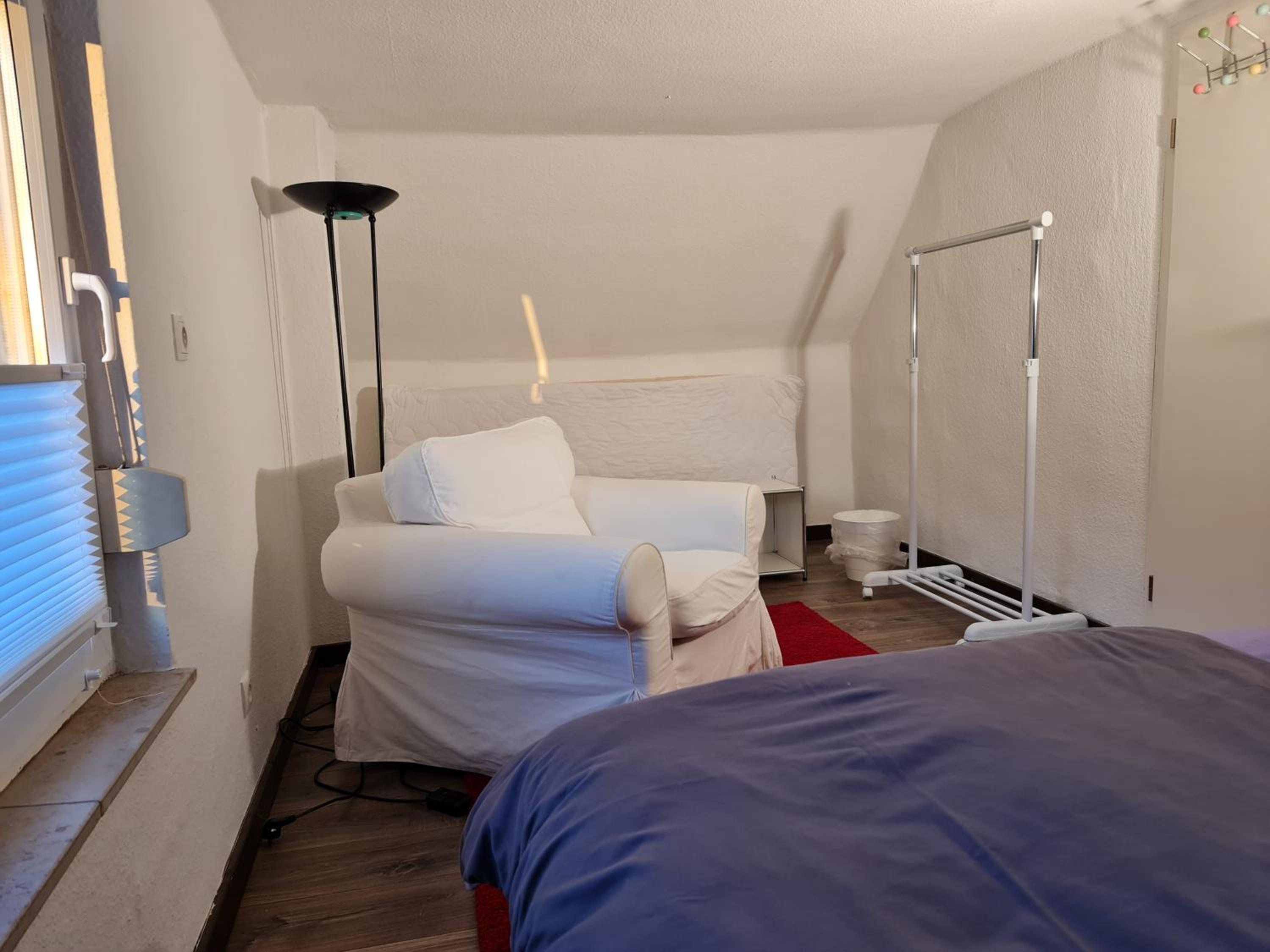 Schönste Lage am Rhein in unmittelbarer Stadtnähe, B & B