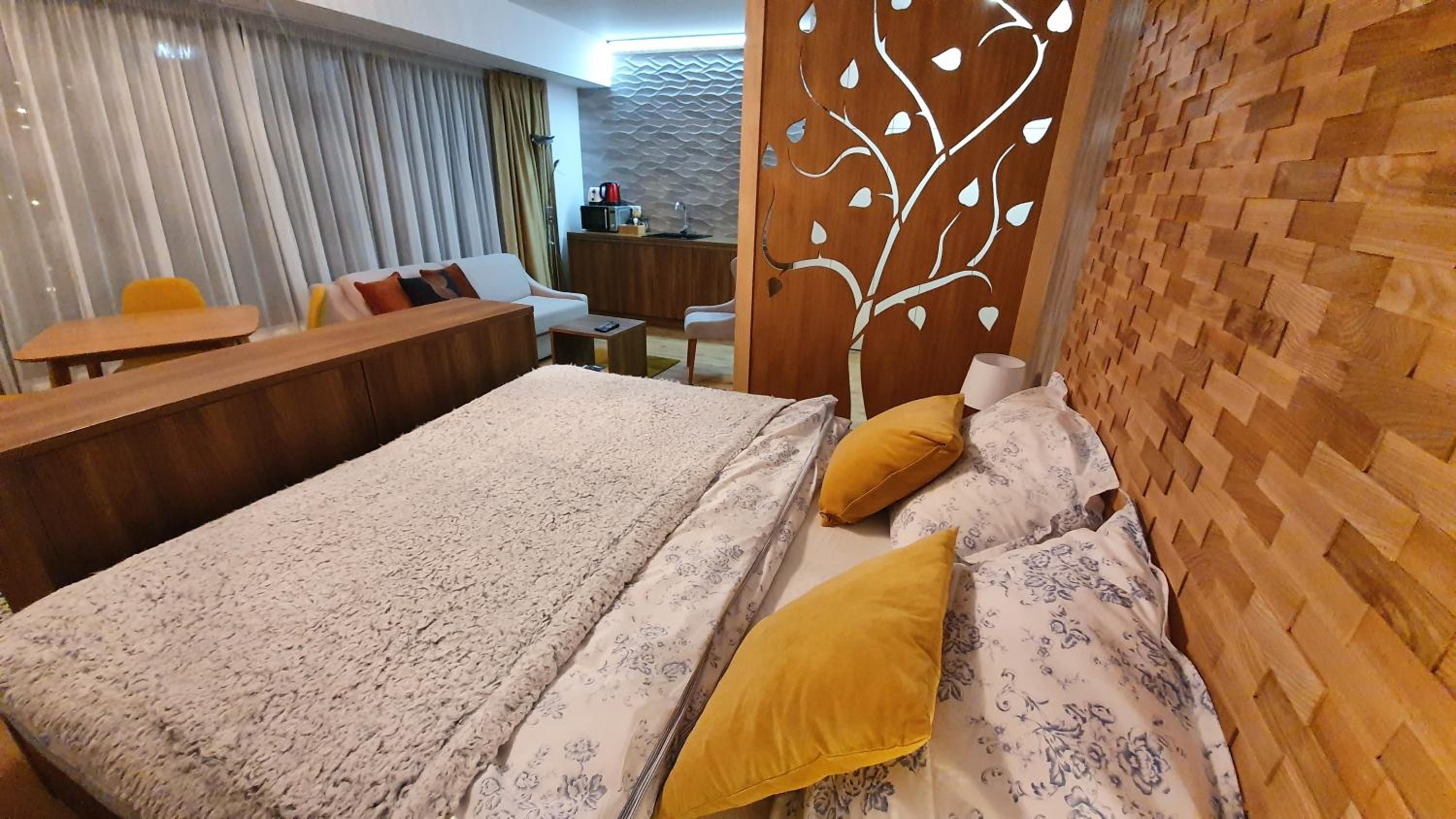 Rodinný privátny apartmán A309 v úplnom centre Starého Smokovca - tichá izba s parkovaním view 5