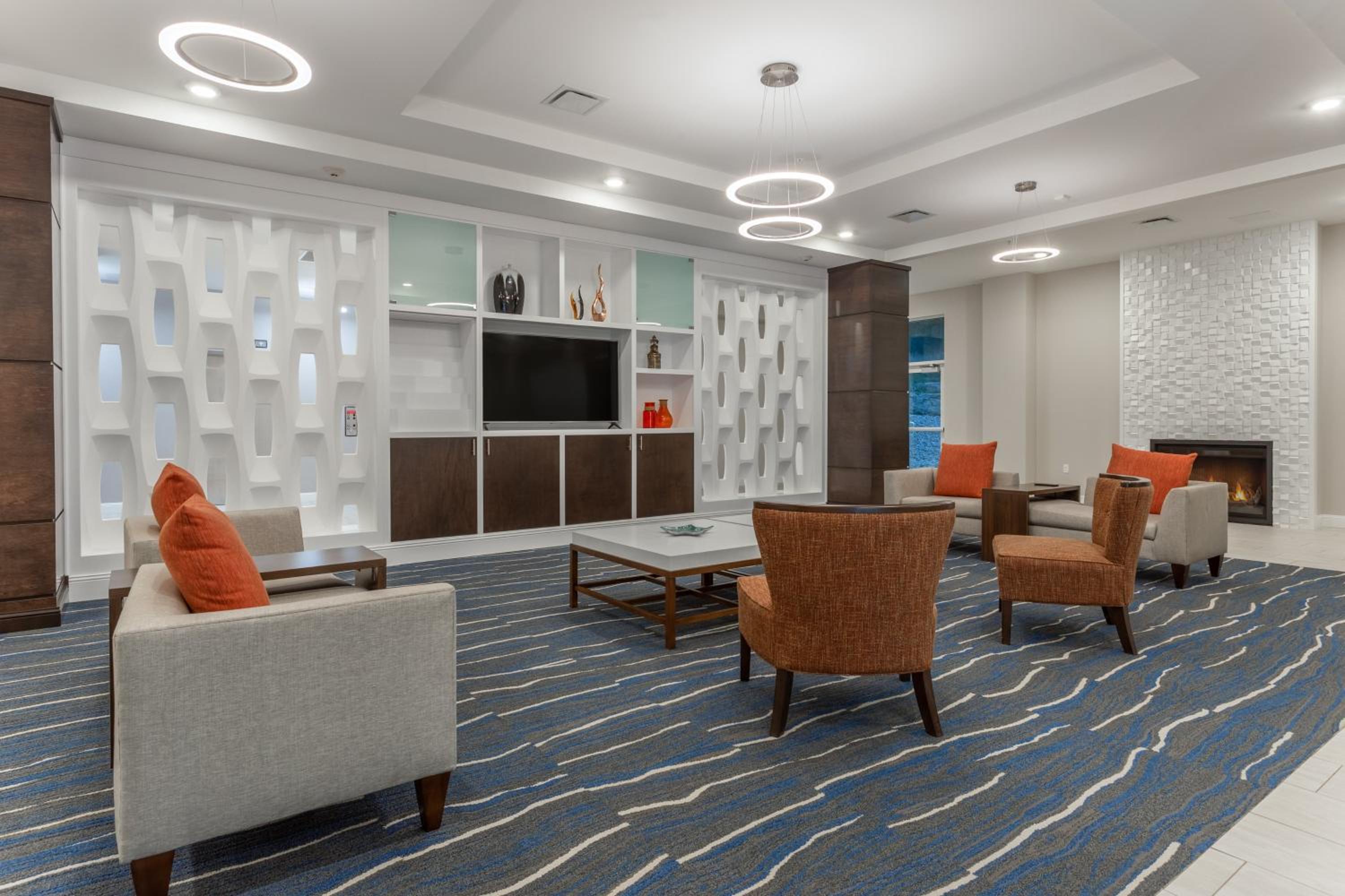 Jefferson City Vacations - Holiday Inn  Suites - Jefferson City, an IHG Hotel - Property Image 7