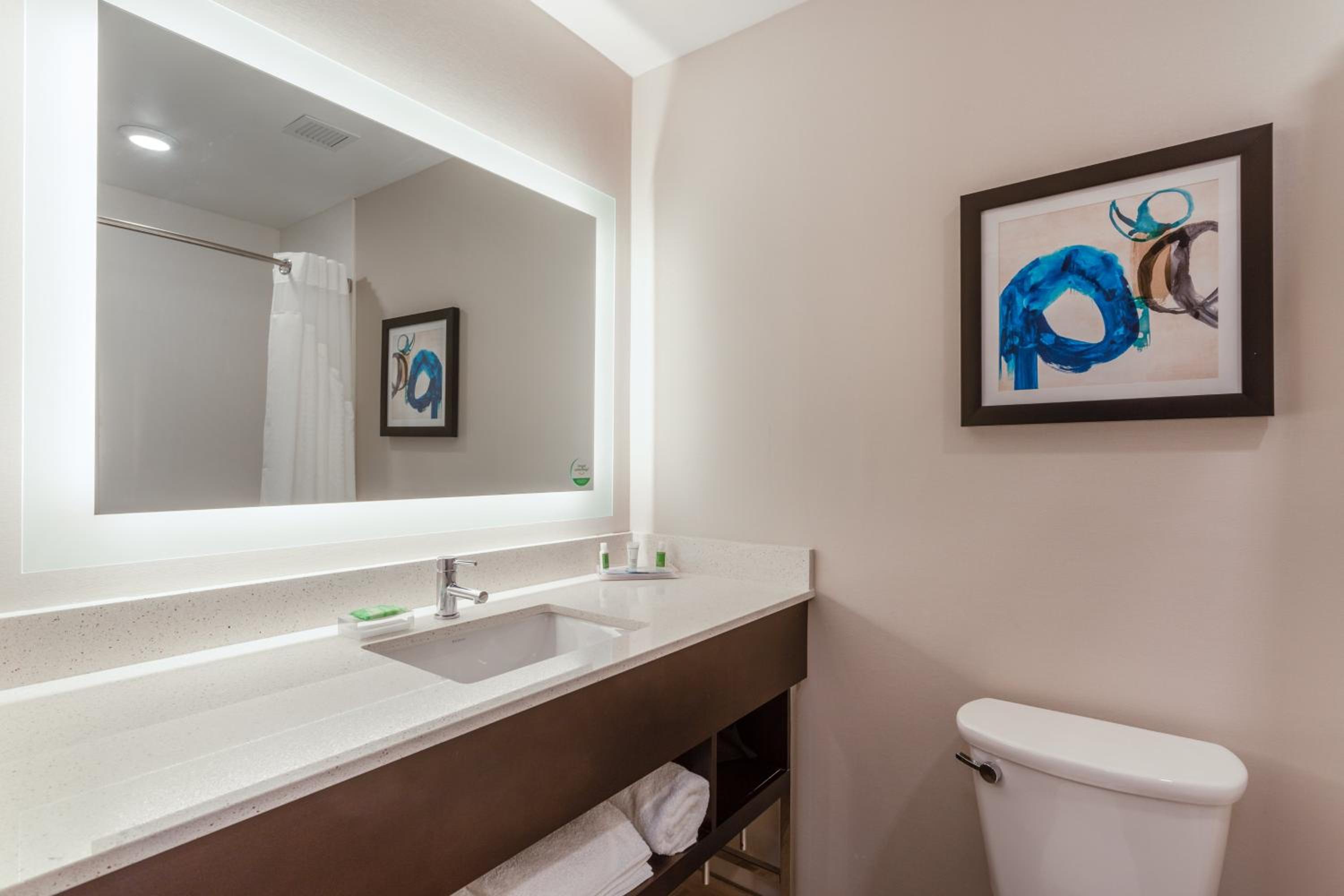 Jefferson City Vacations - Holiday Inn  Suites - Jefferson City, an IHG Hotel - Property Image 5