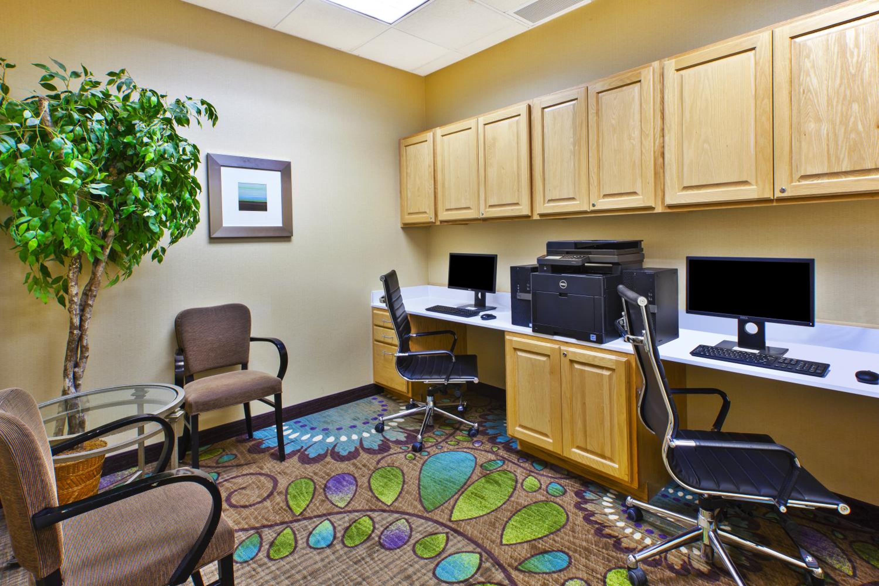 Bolingbrook Vacations - Holiday Inn Suites Bolingbrook, an IHG Hotel - Property Image 23