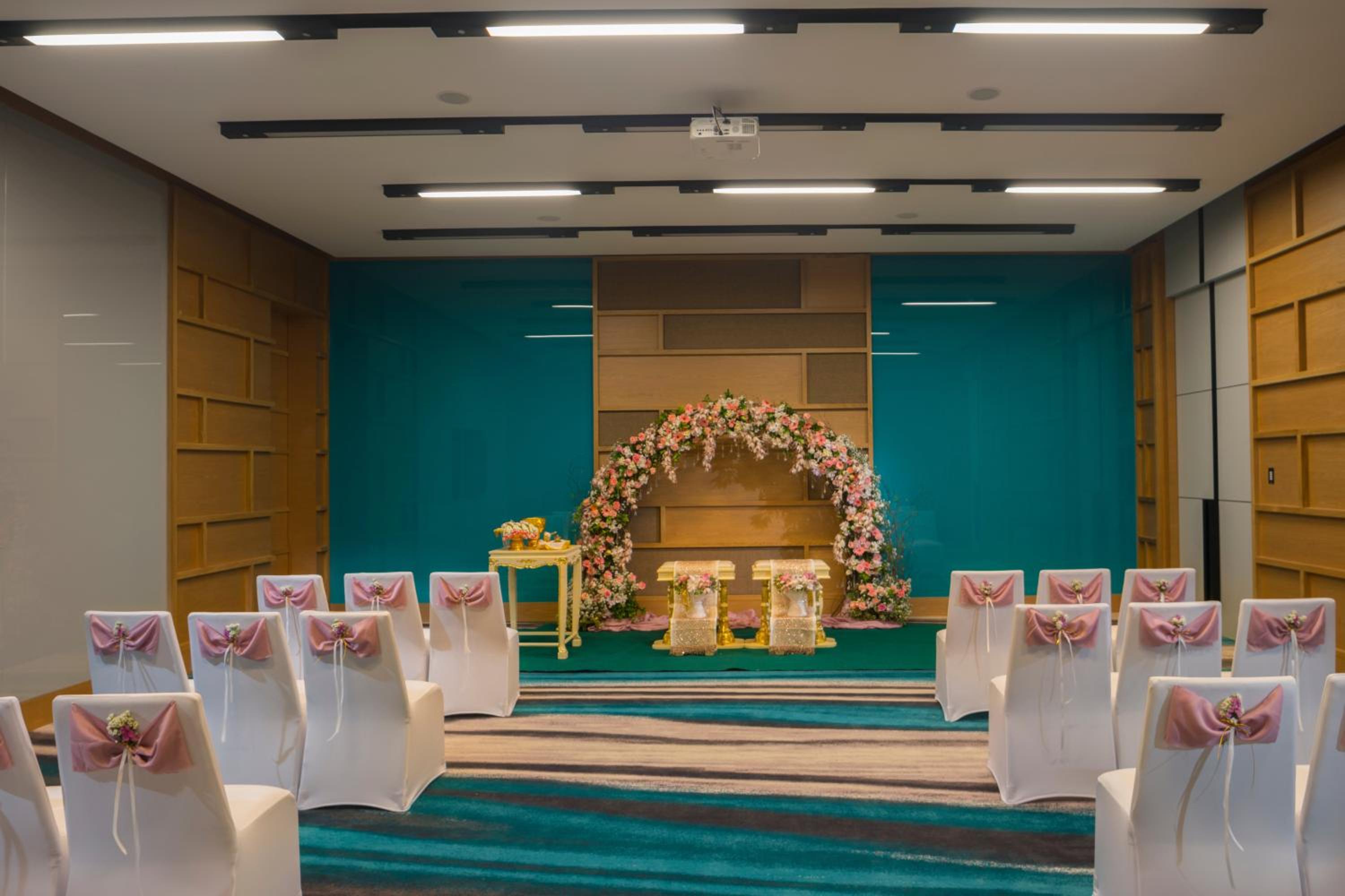 meeting & event spaces