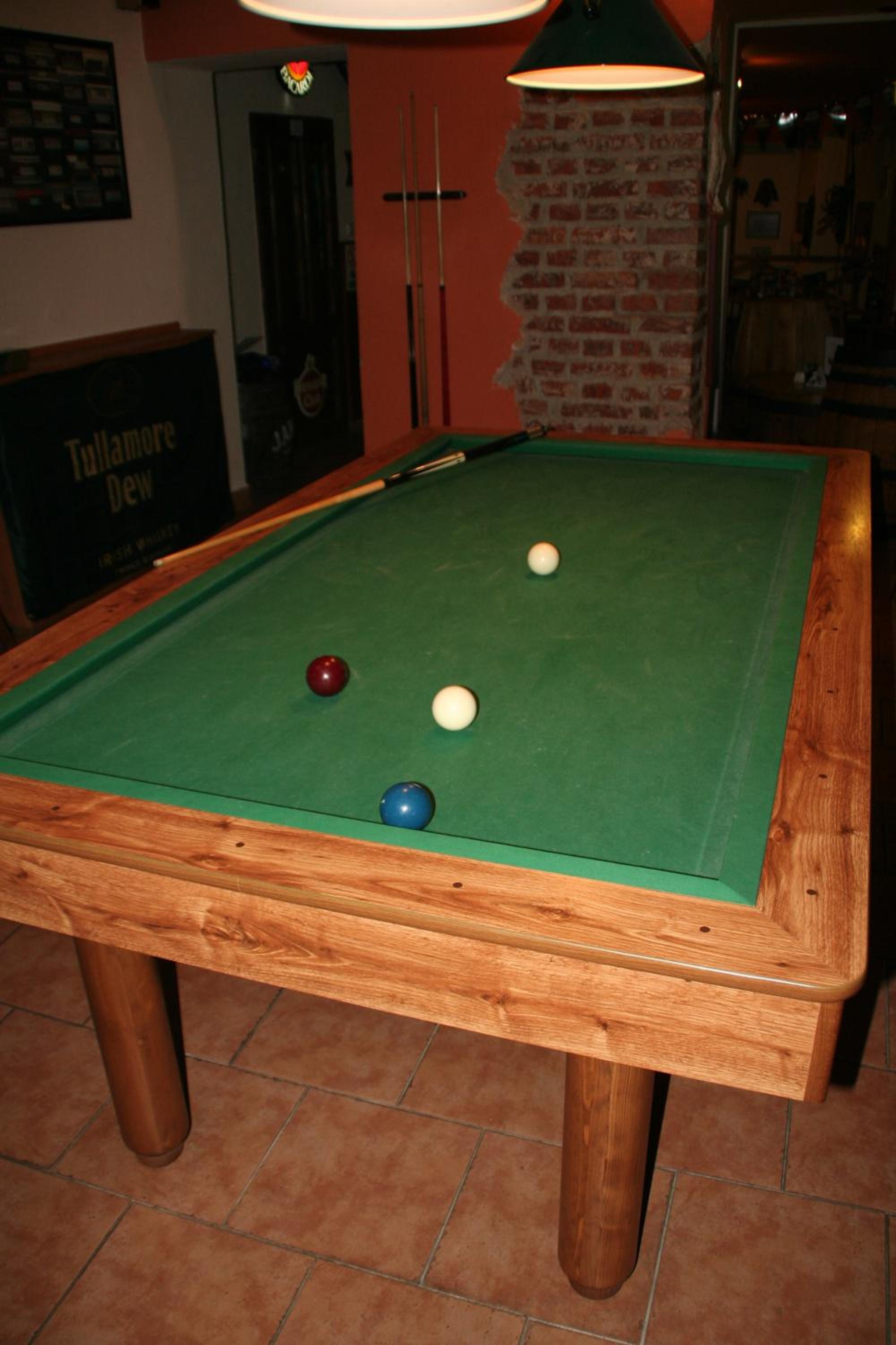Pension Alfa & Whisky Pub