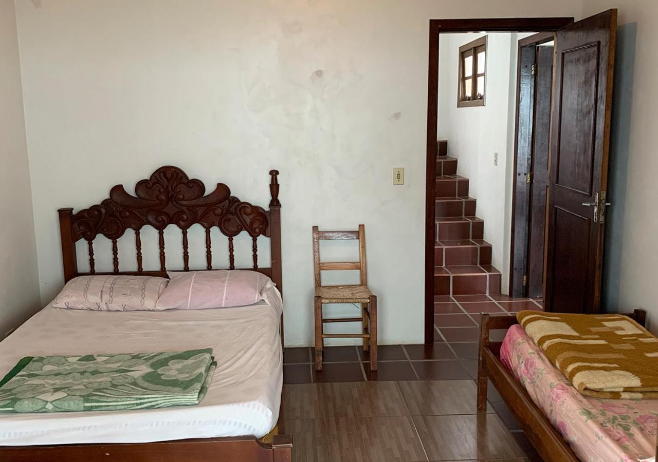 Casa de praia com boa ventilação garagem coberta para 3 carros 50m da praia