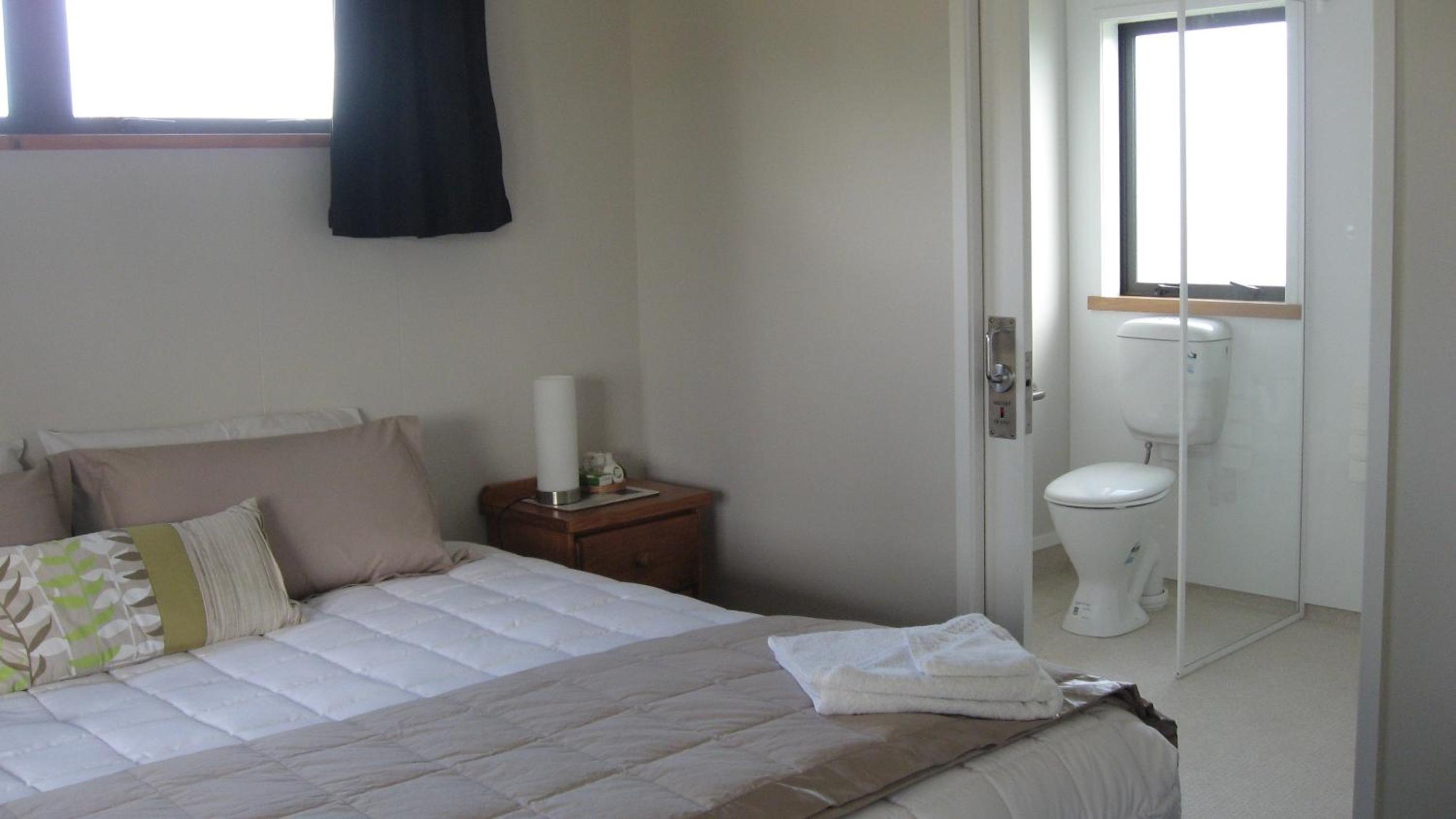 Bluebell Lodge and Cottage