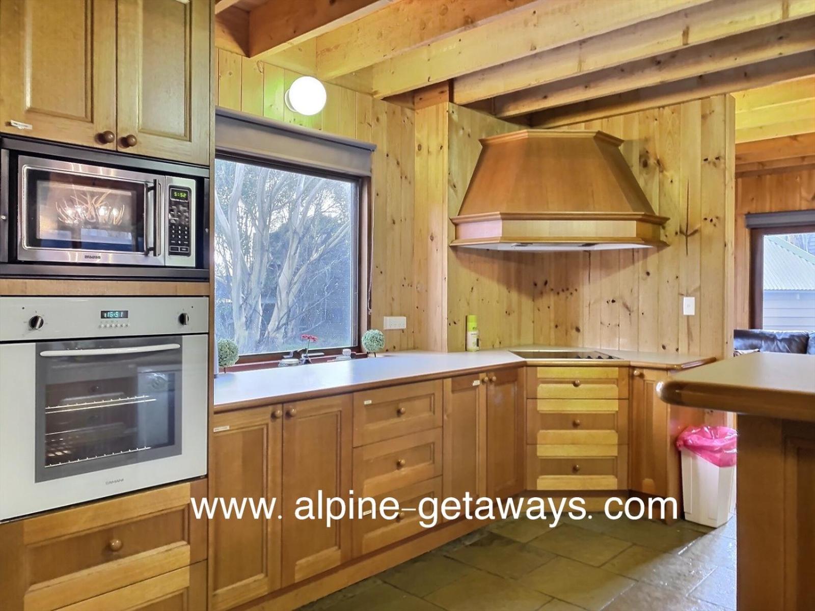 Snowdrop Lodge view 2