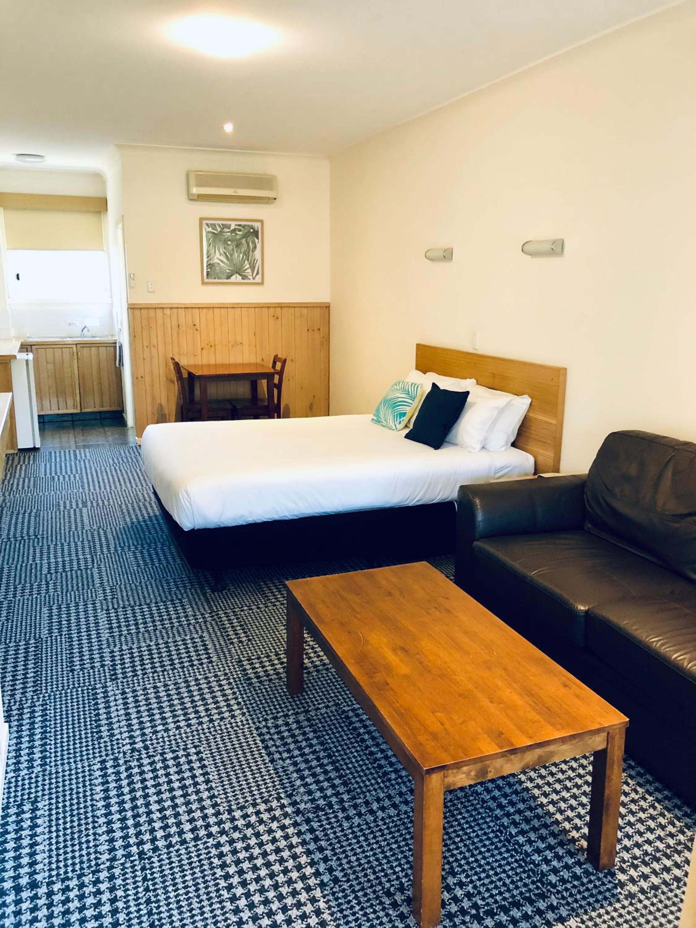 Bright Avenue Motor Inn