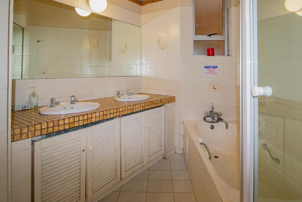 Photo 56