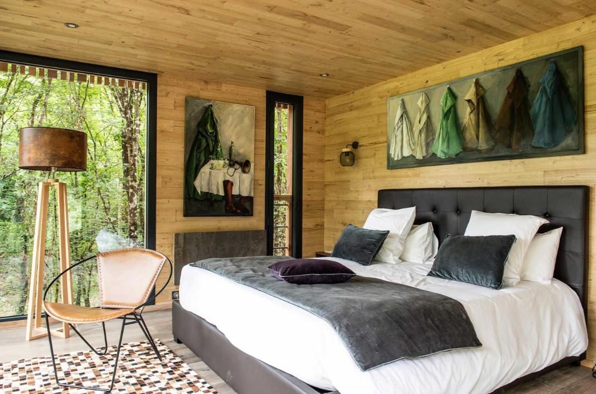 Loire Valley Lodges - Hotel 52