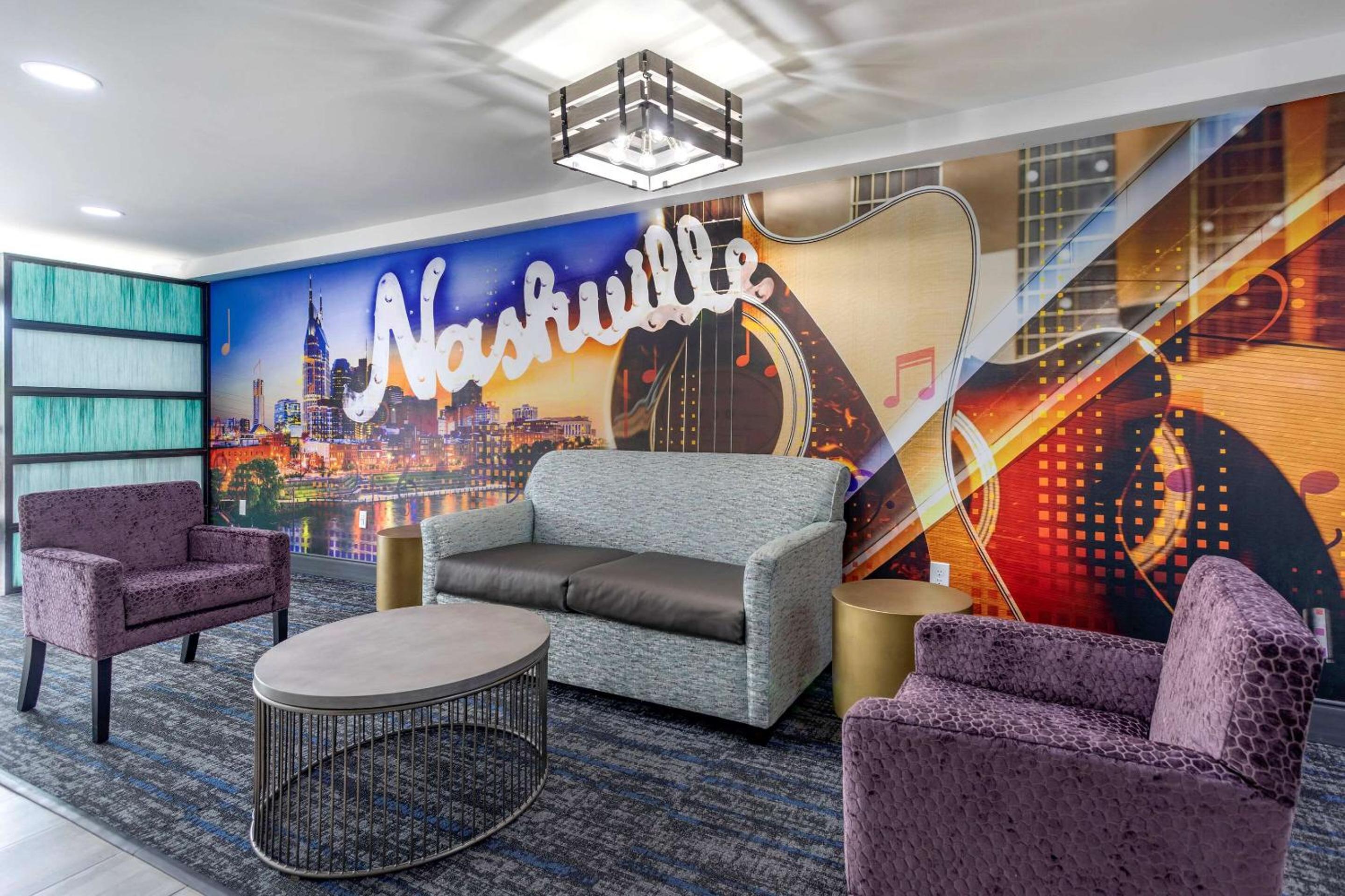 Comfort Inn Nashville - Opryland Area - Property Image 2