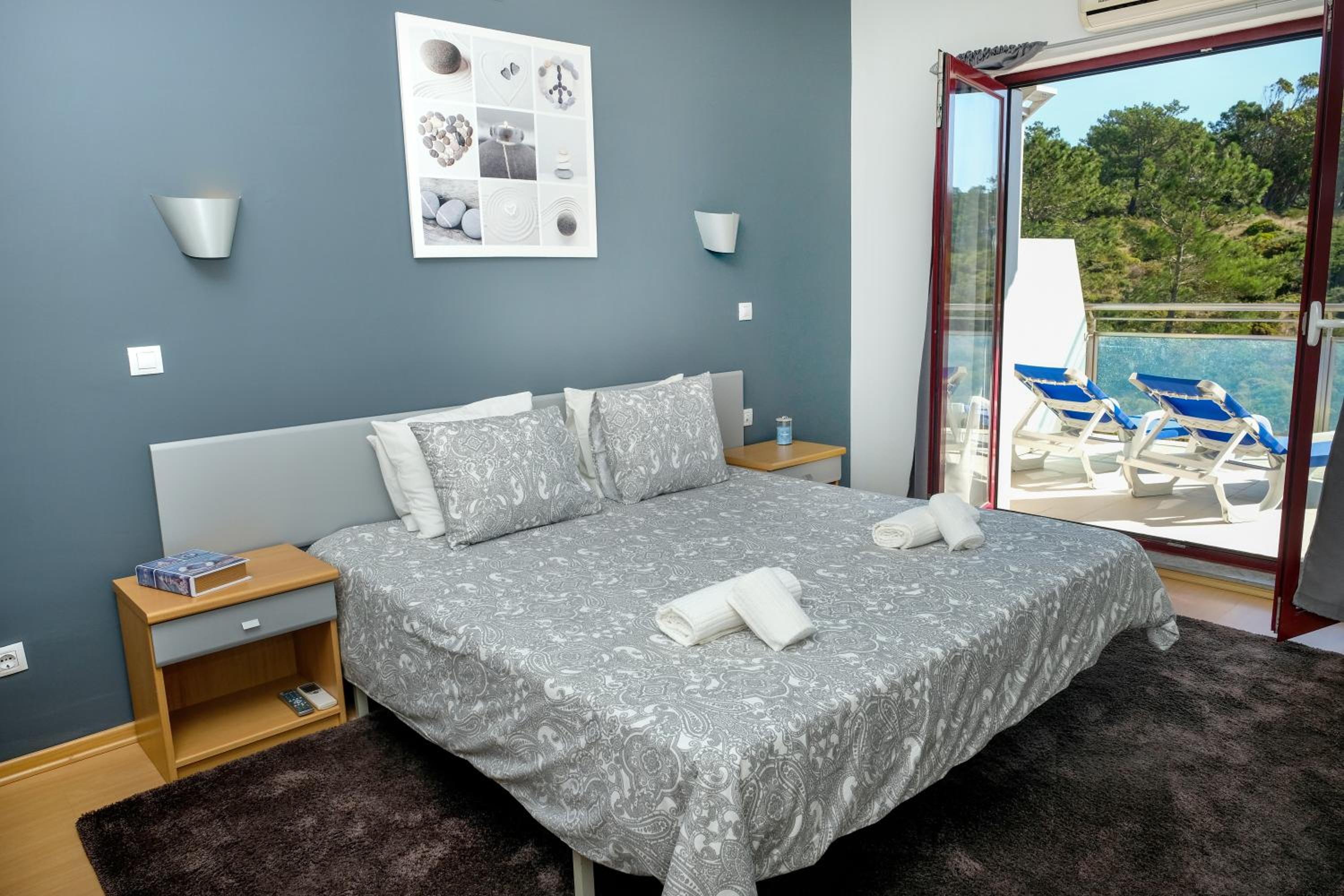 Summer in Paradise - Sea View and Pool in Ericeira view 5