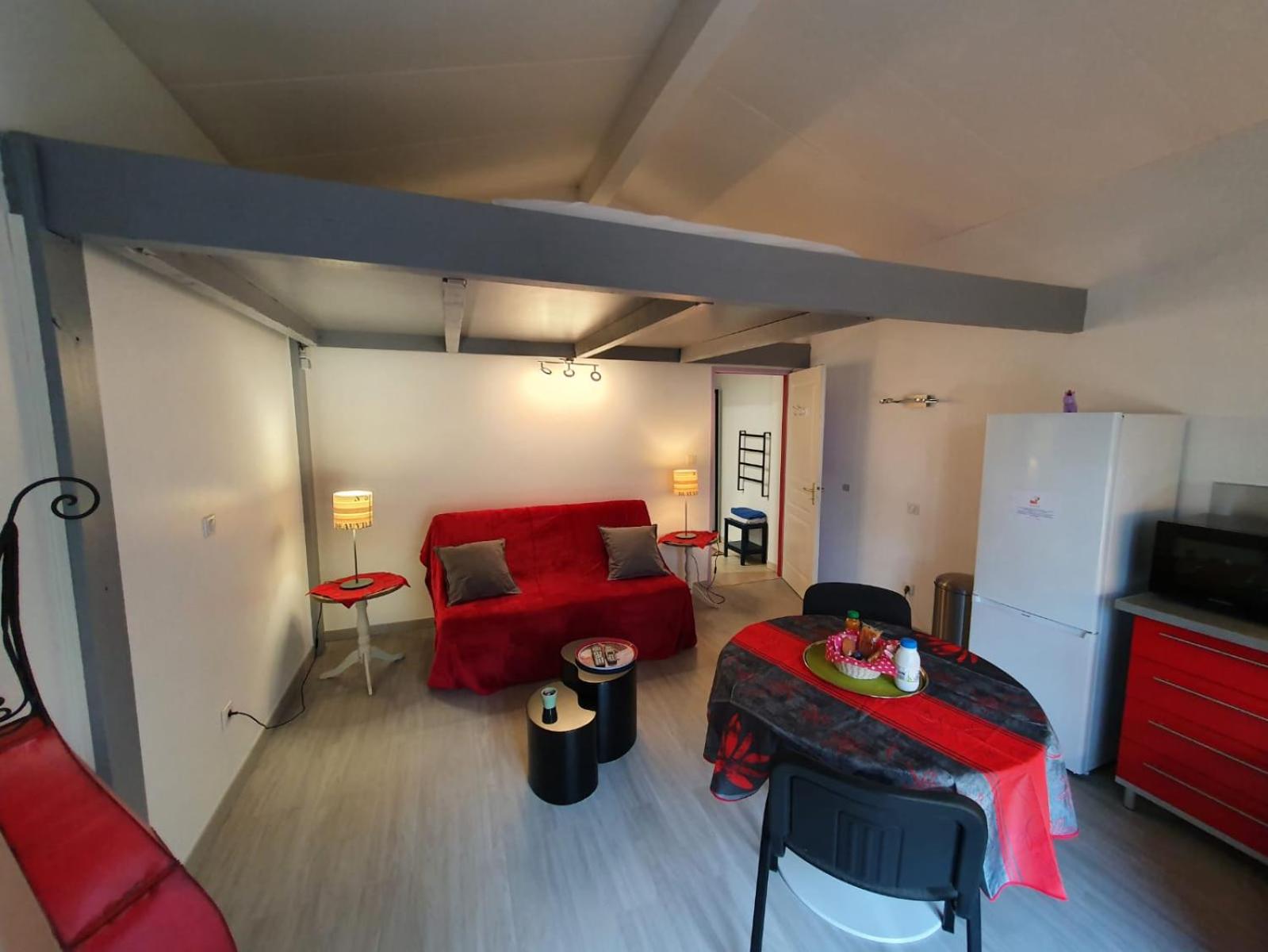DORMIR A MONTAUBAN Logements Carreyrat Calme et Verdoyant