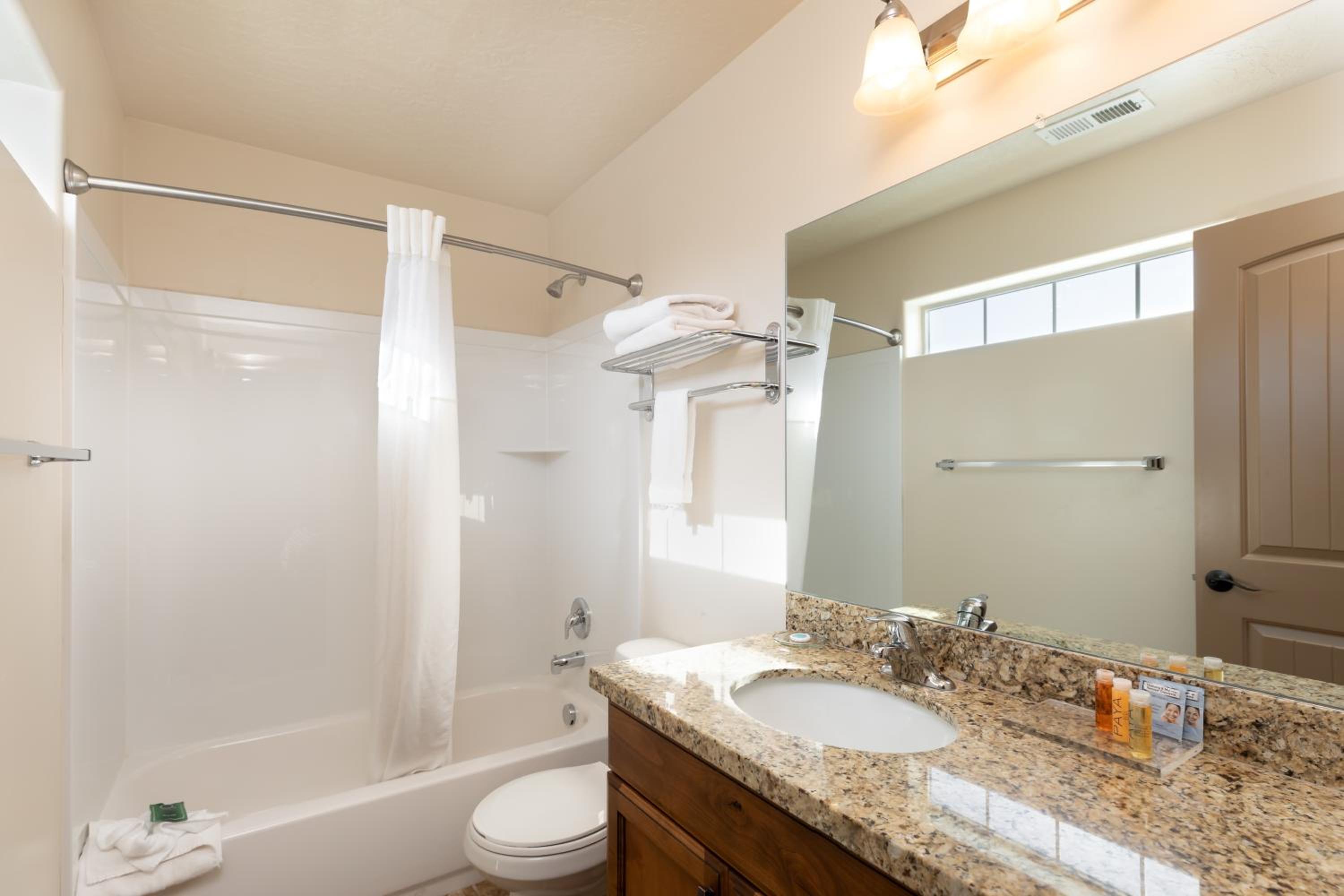 Duchesne Suites