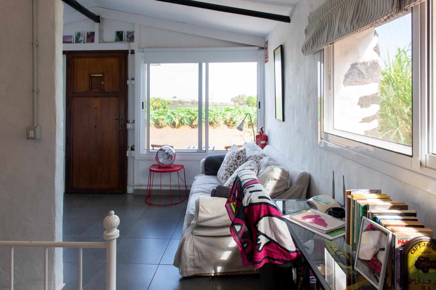 BEAUTIFUL COASTAL HOUSE ON A TRANQUIL ORGANIC FARM view 4