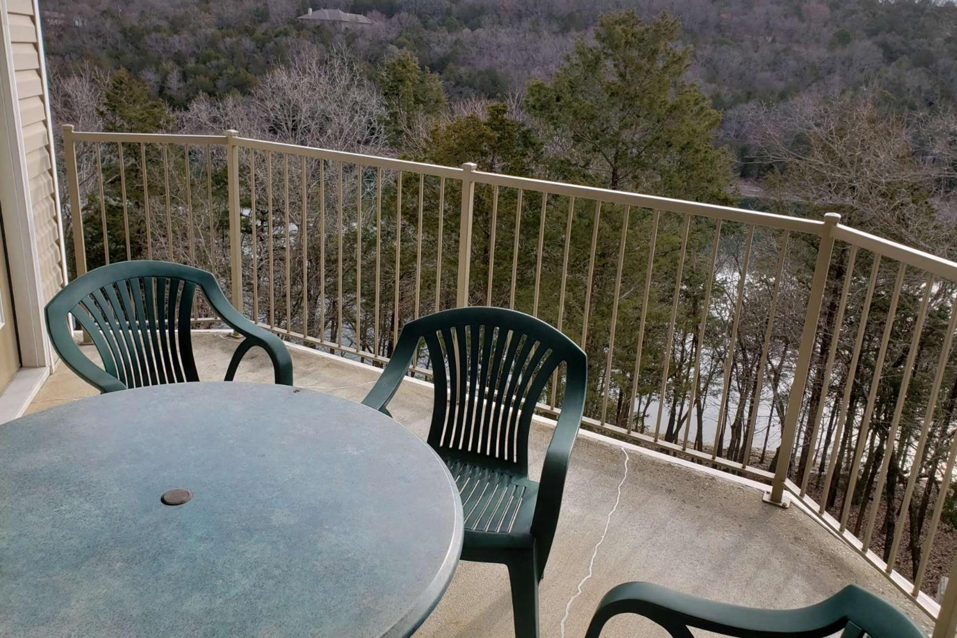 Ozark Mountain 2BDR 1401 view 3