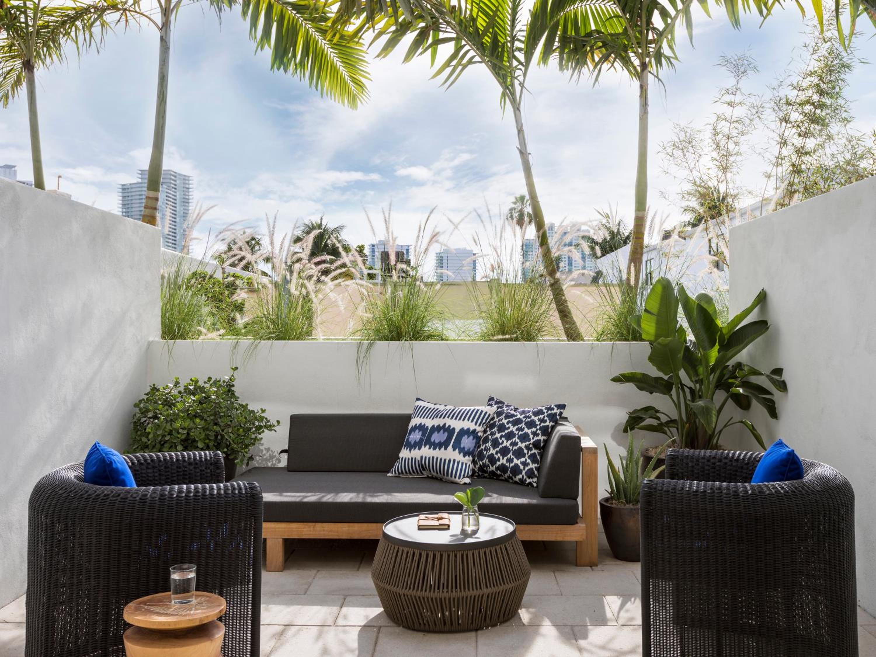 Kimpton Angler’s Hotel South Beach by IHG 2