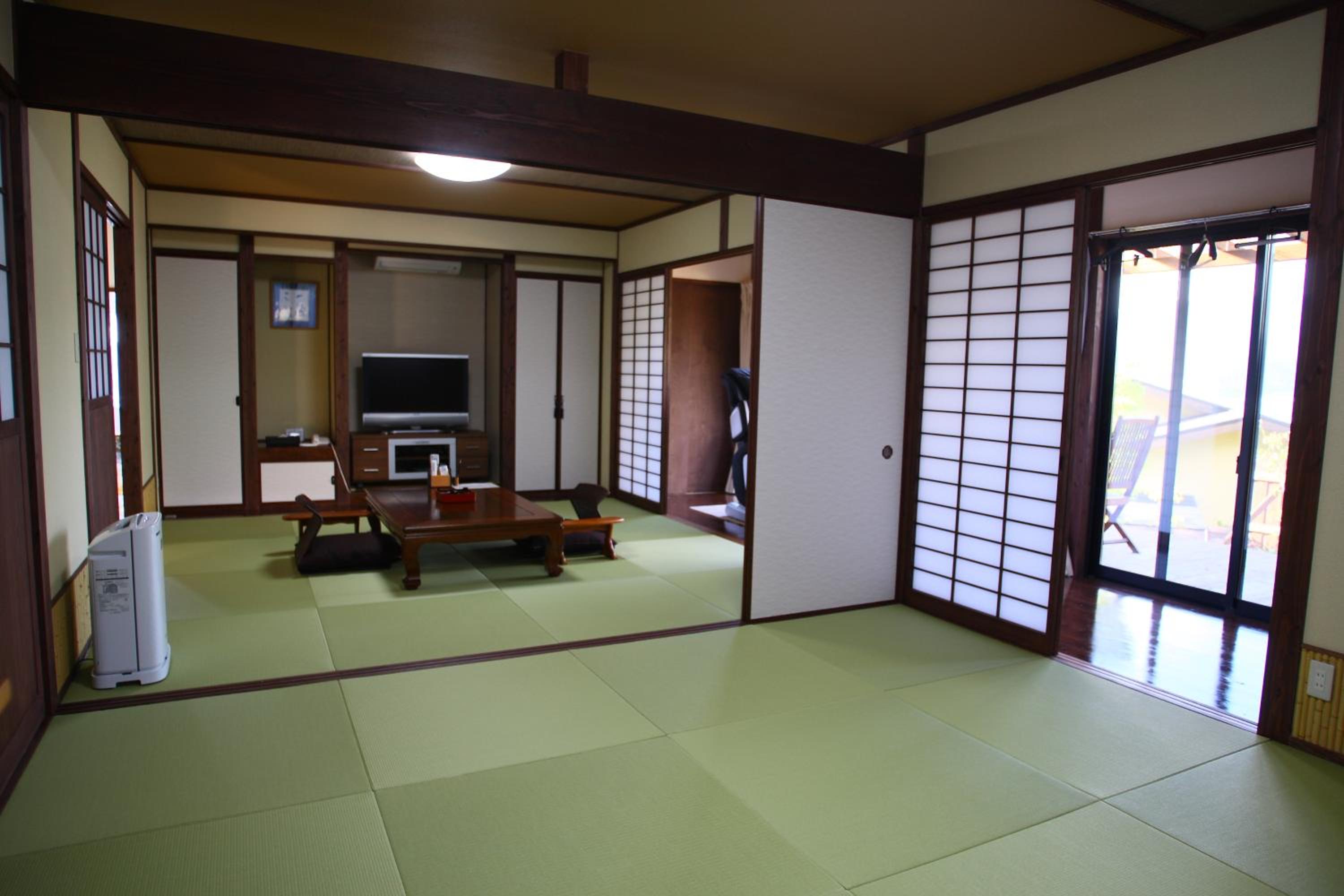 Photo 48