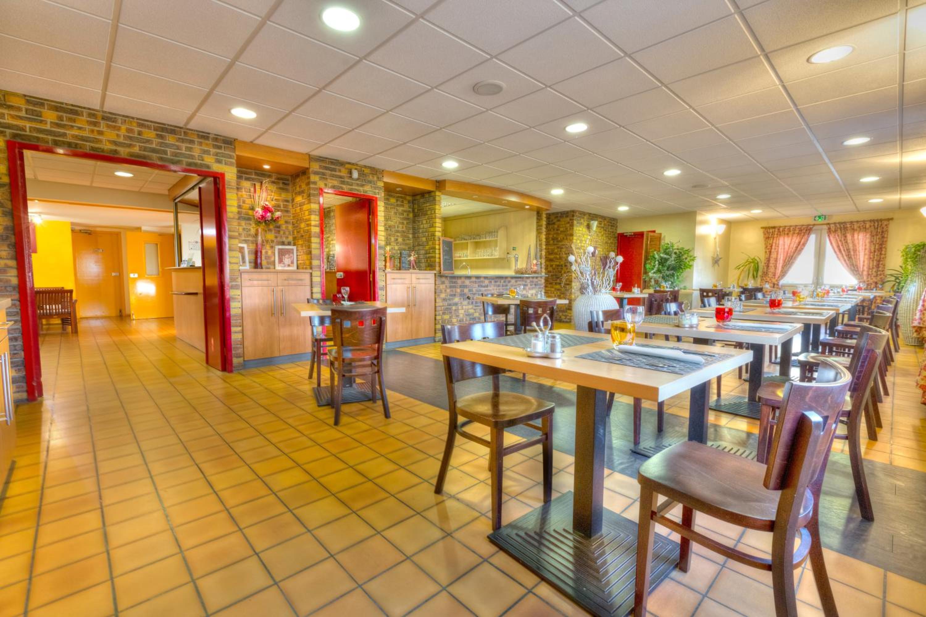 Epinal Vacations - Prest'Hotel Epinal Chavelot - Property Image 11