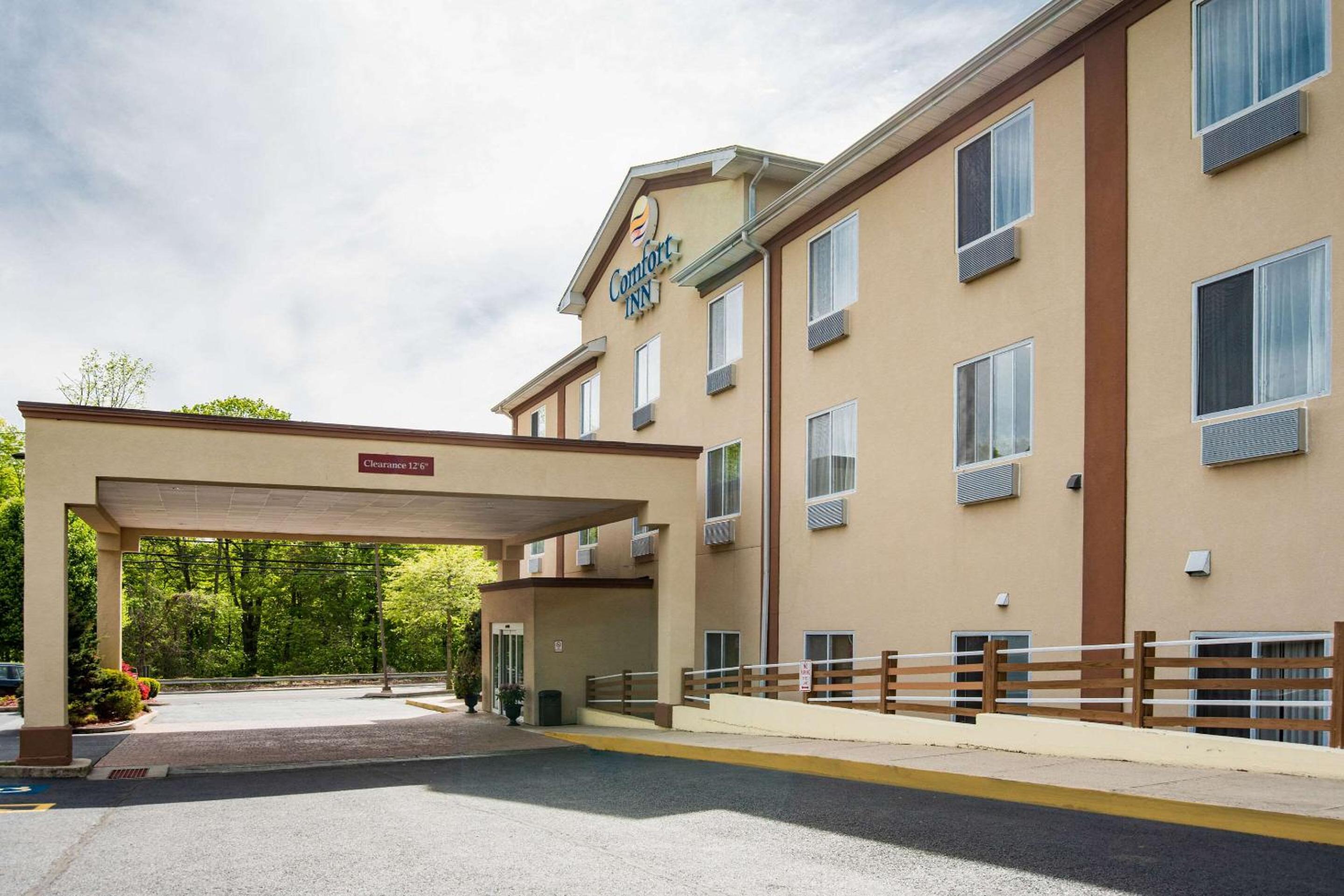 Comfort Inn Naugatuck-Shelton, CT - Property Image 2