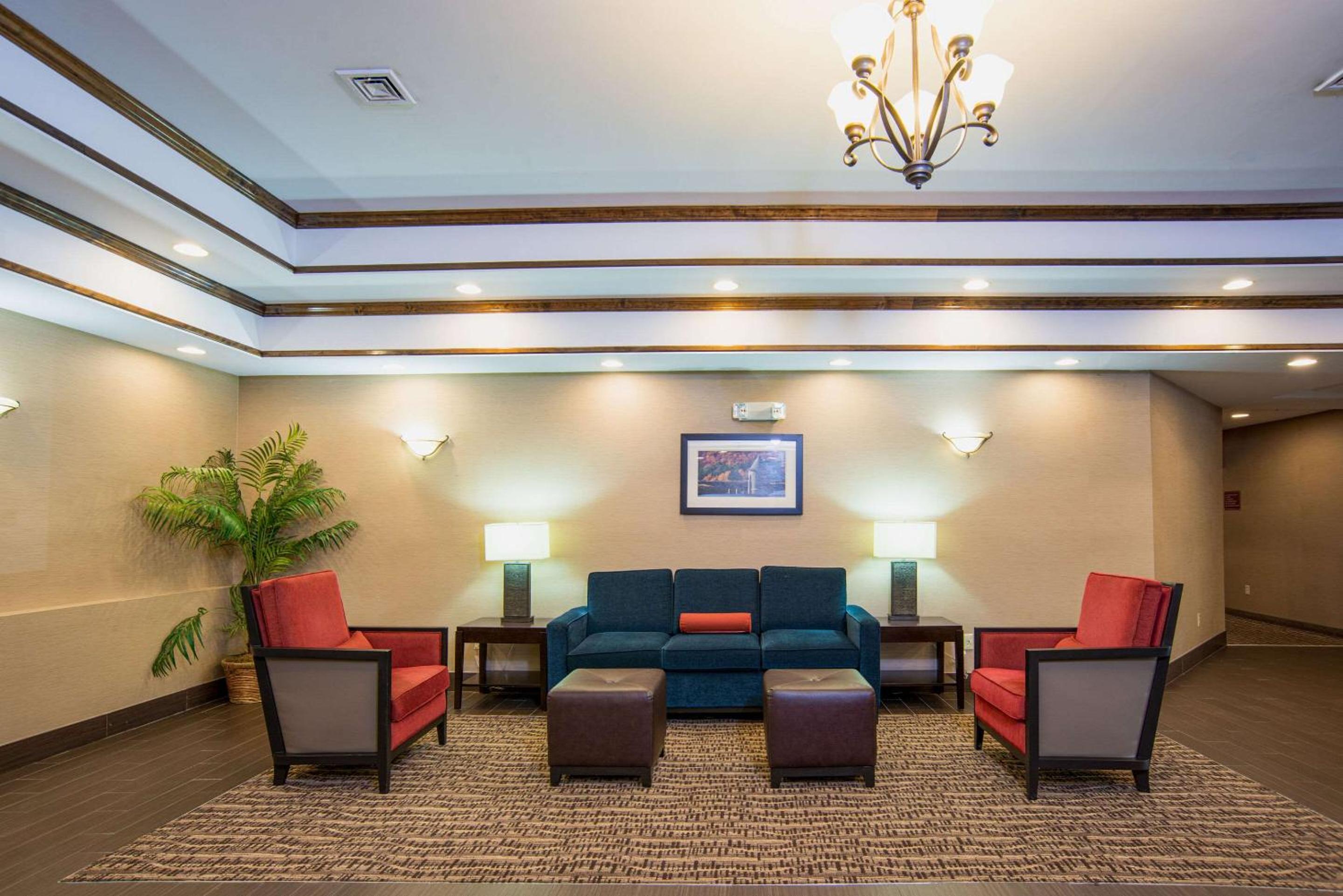 Comfort Inn Naugatuck-Shelton, CT - Property Image 6