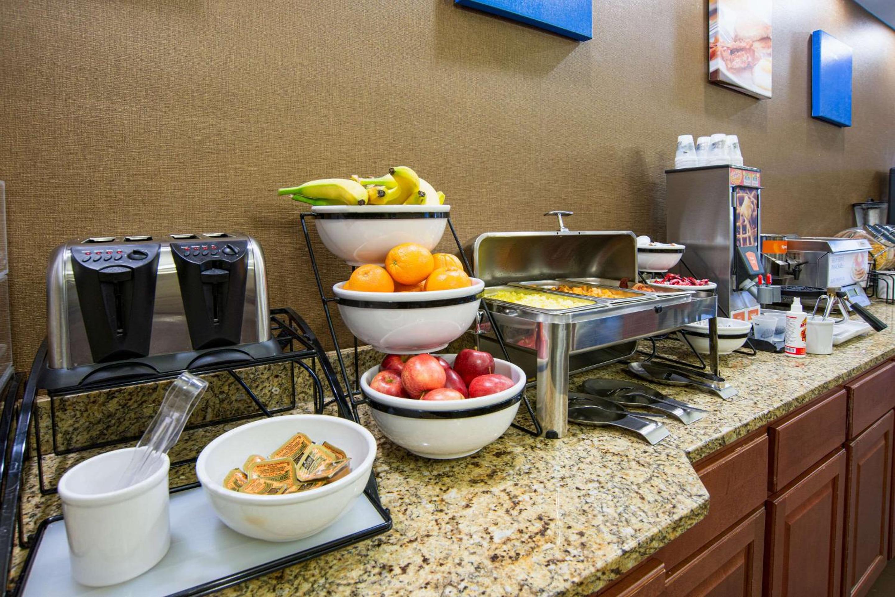 Comfort Inn Naugatuck-Shelton, CT - Property Image 10