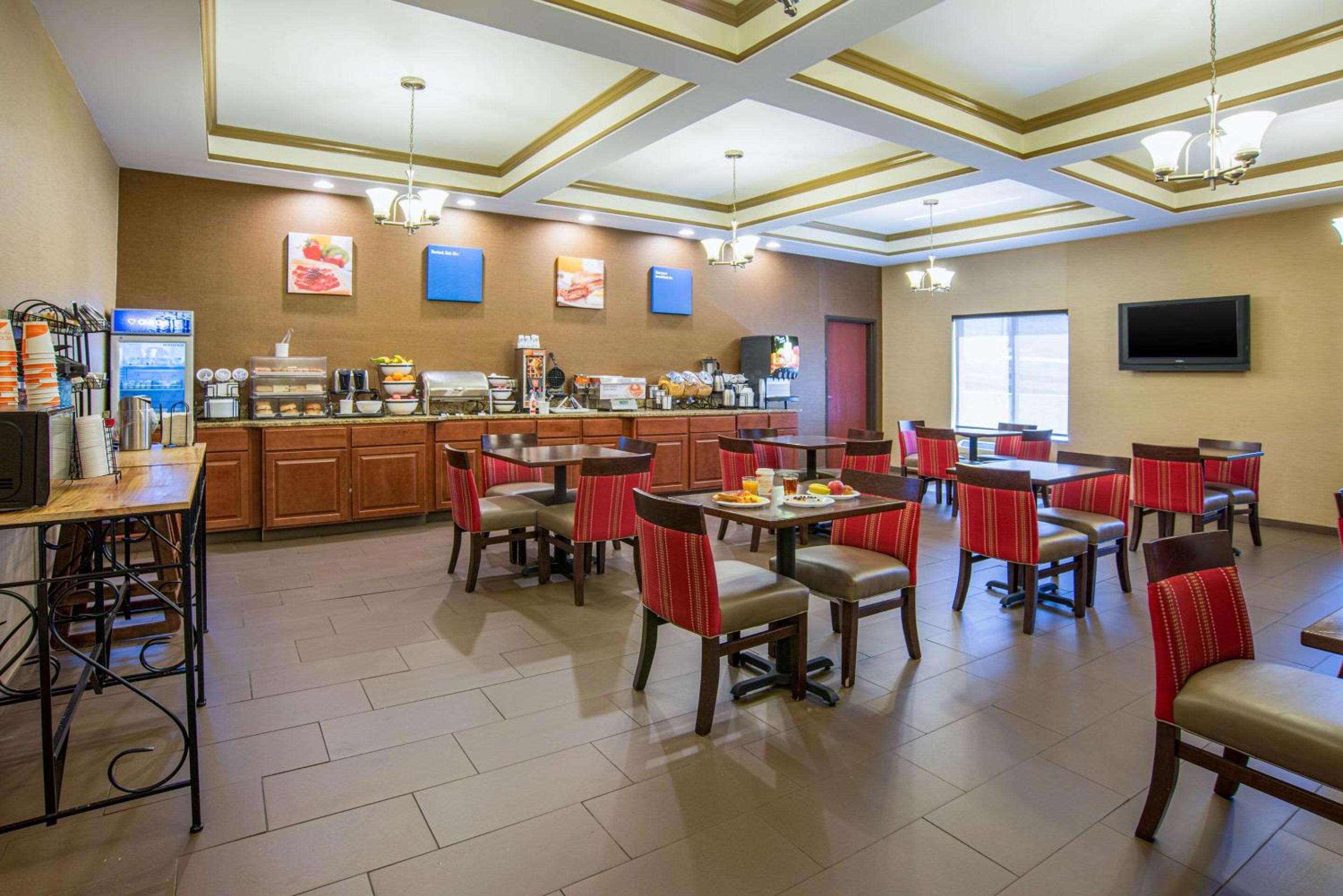 Comfort Inn Naugatuck-Shelton, CT - Property Image 15