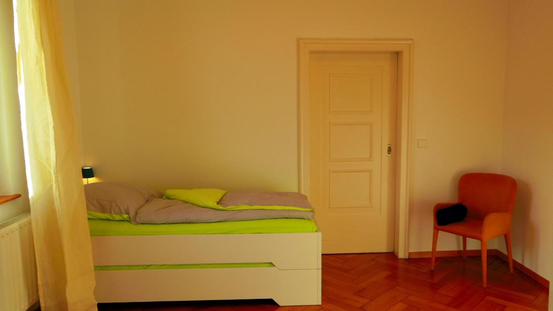 Photo 38