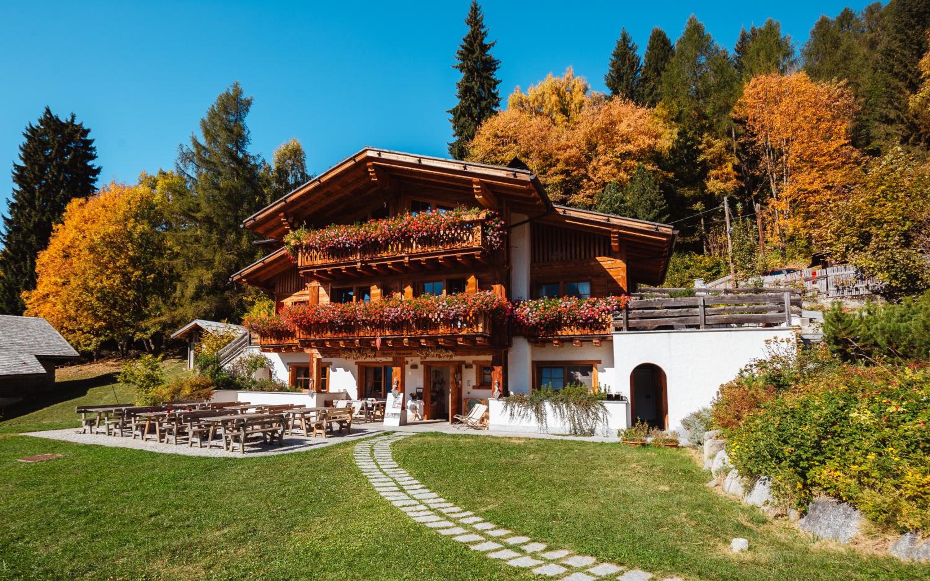 Fogajard Lovely Chalet view 5