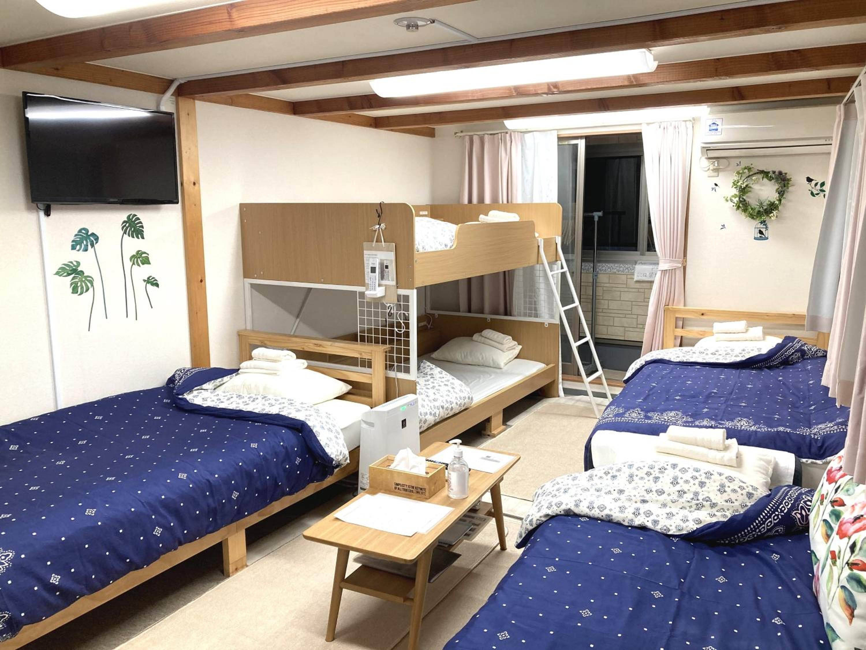 The Familiar Inn ー 2 min walk to subway, 5 min to Namba Station