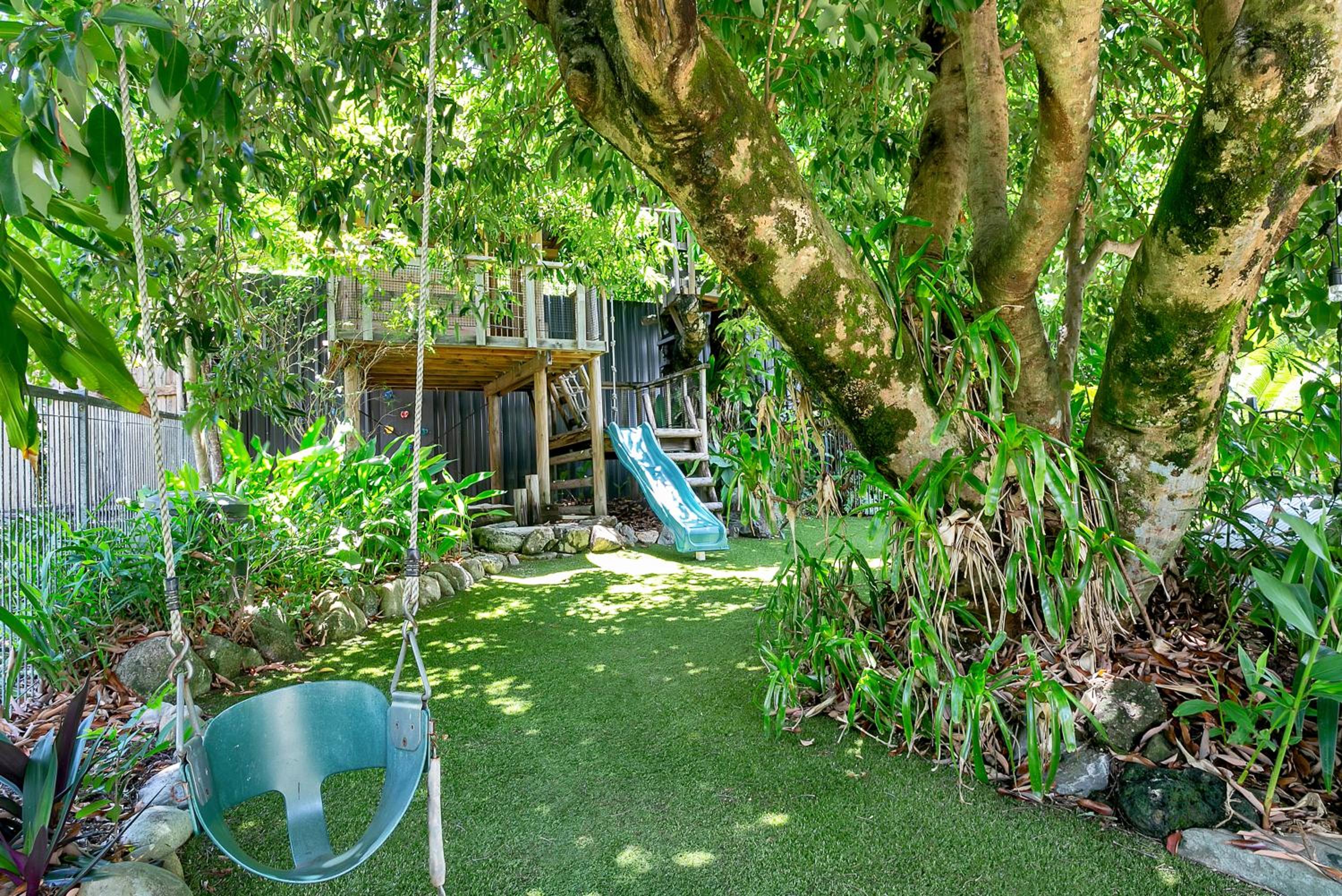 Vista Hillview Family Villa view 3