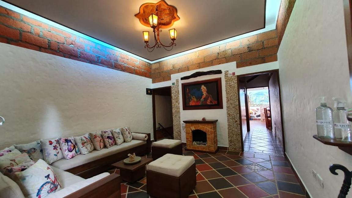 El Quijote Apartahotel