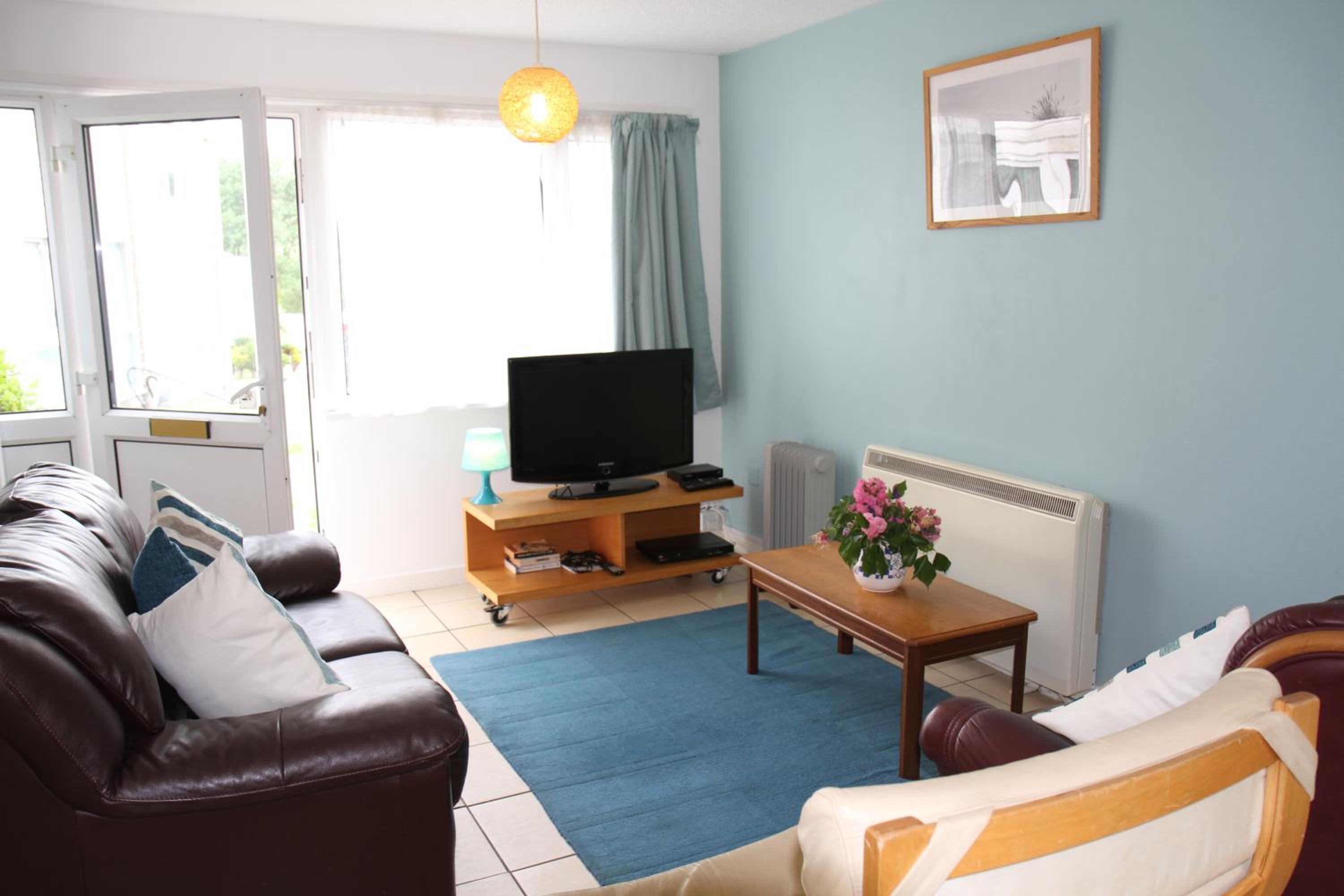 Freshwater Bay Holiday Cottages