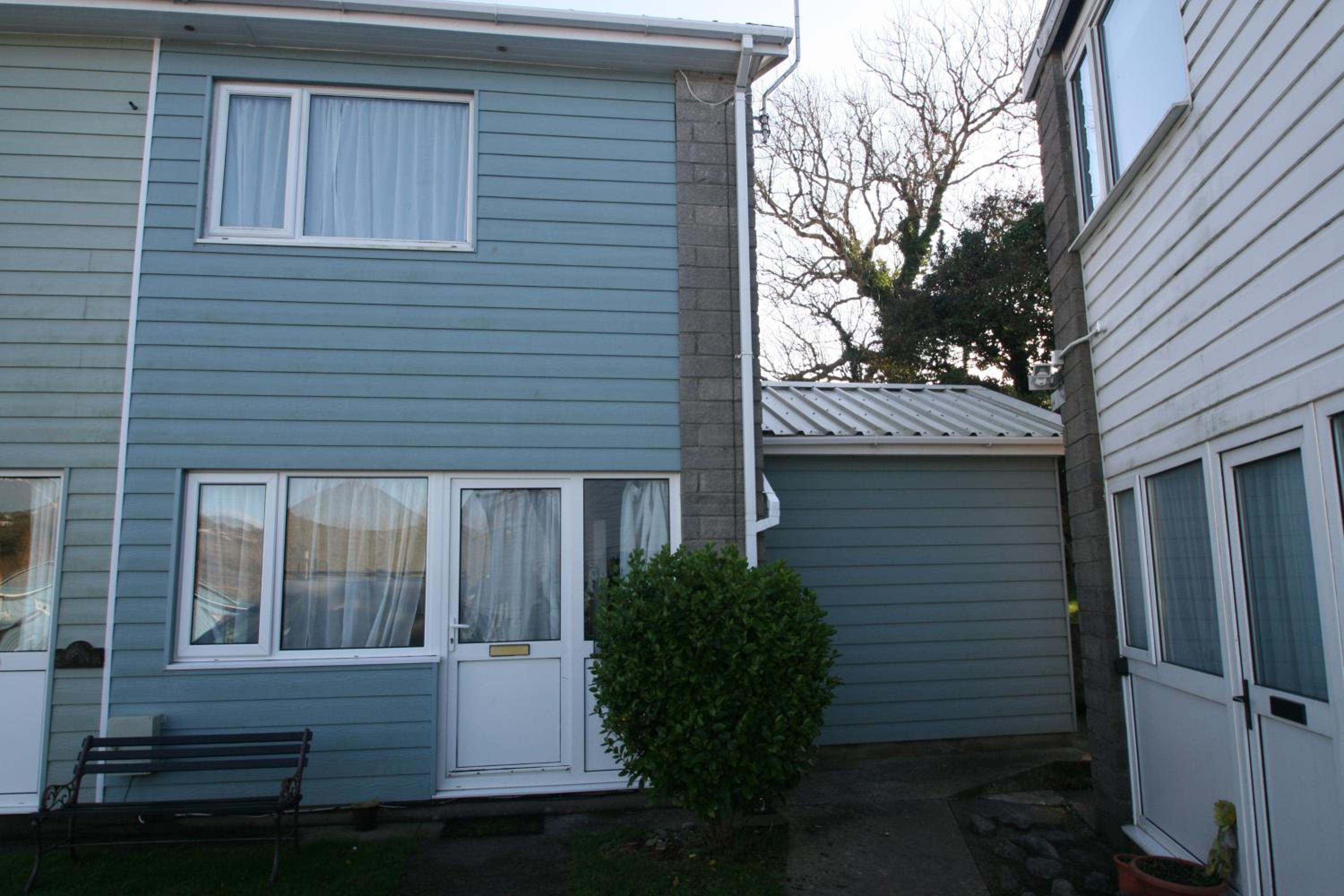 Freshwater Bay Holiday Cottages